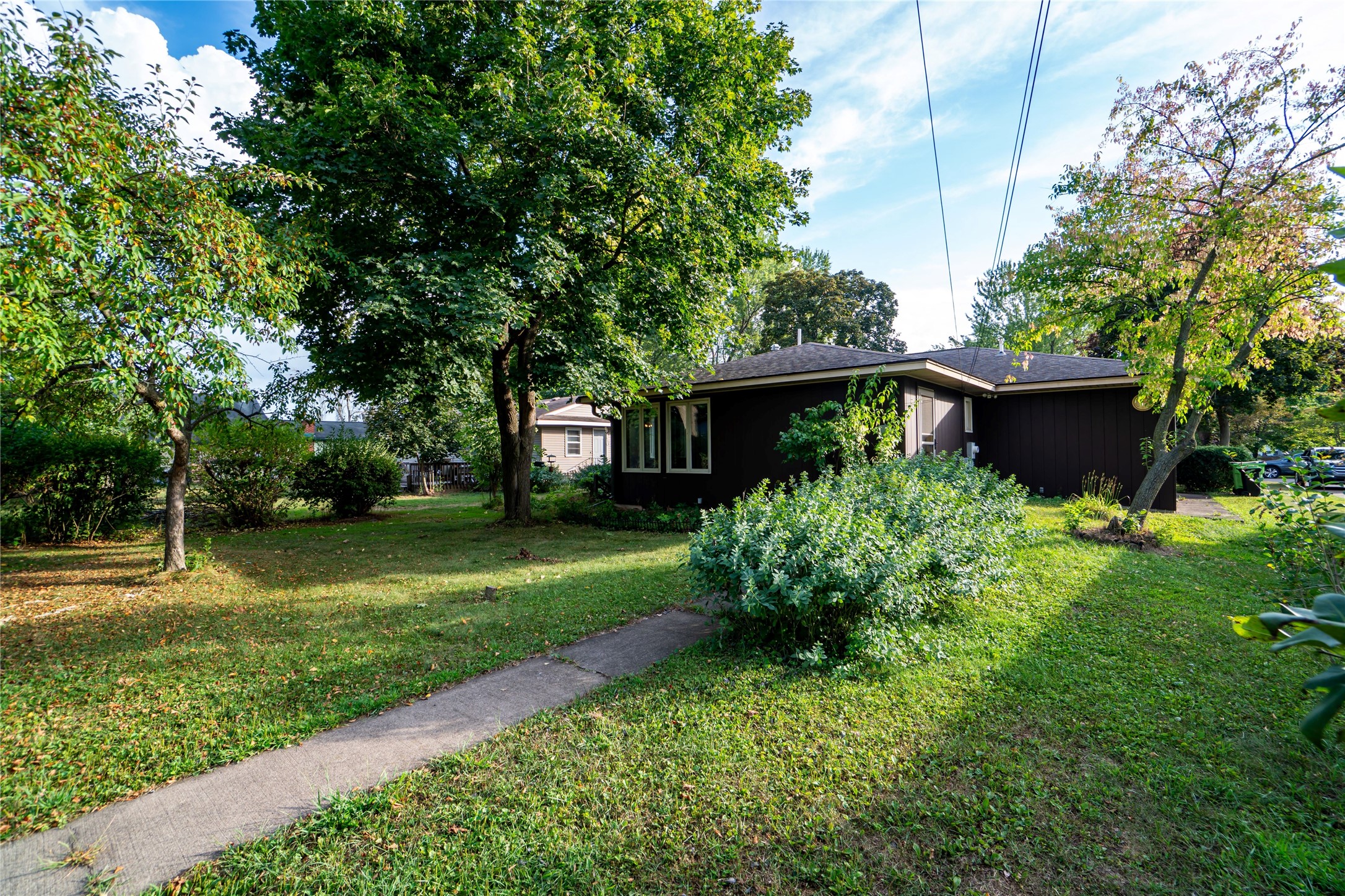 327 Marshall Street Property Photo 47