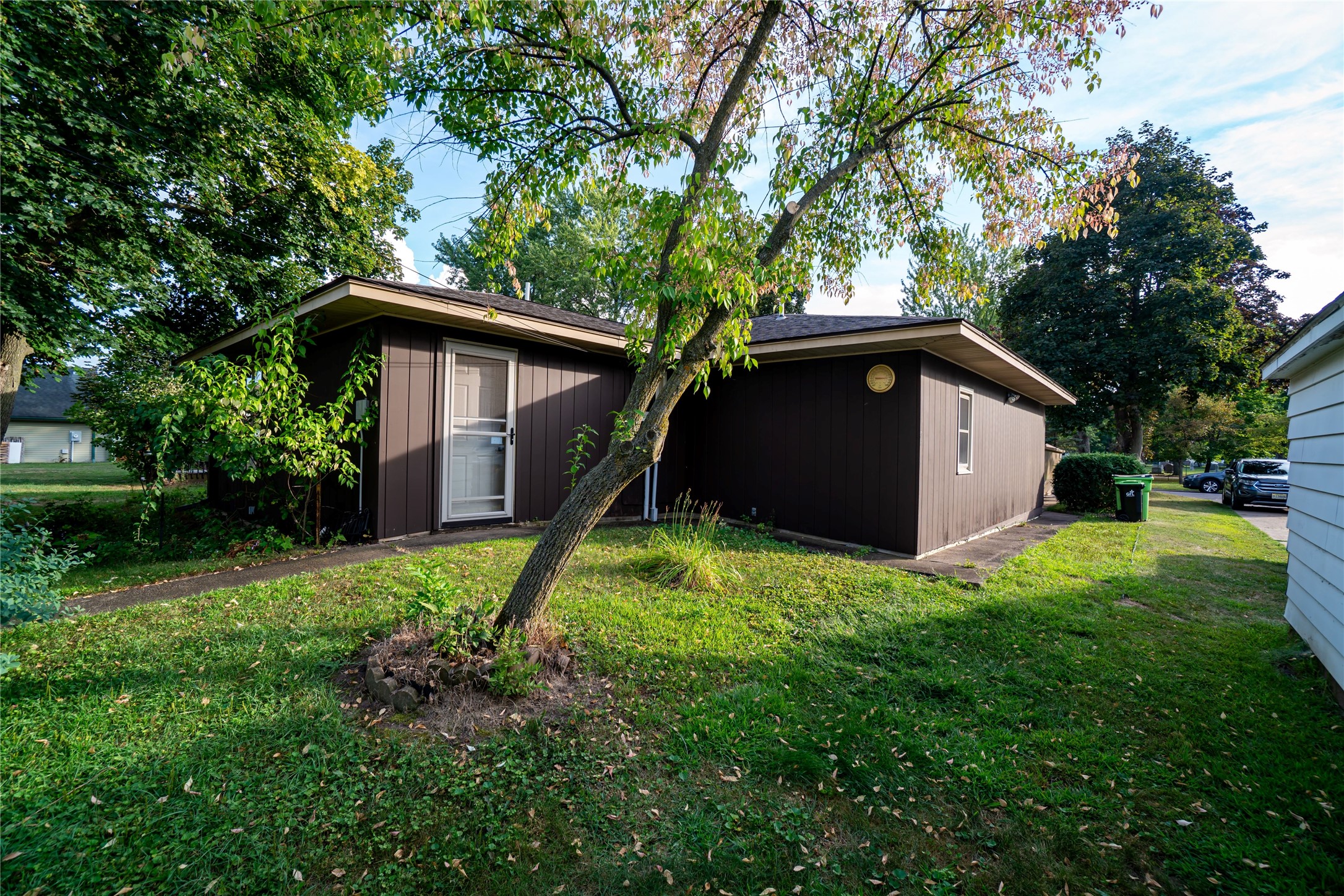 327 Marshall Street Property Photo 50