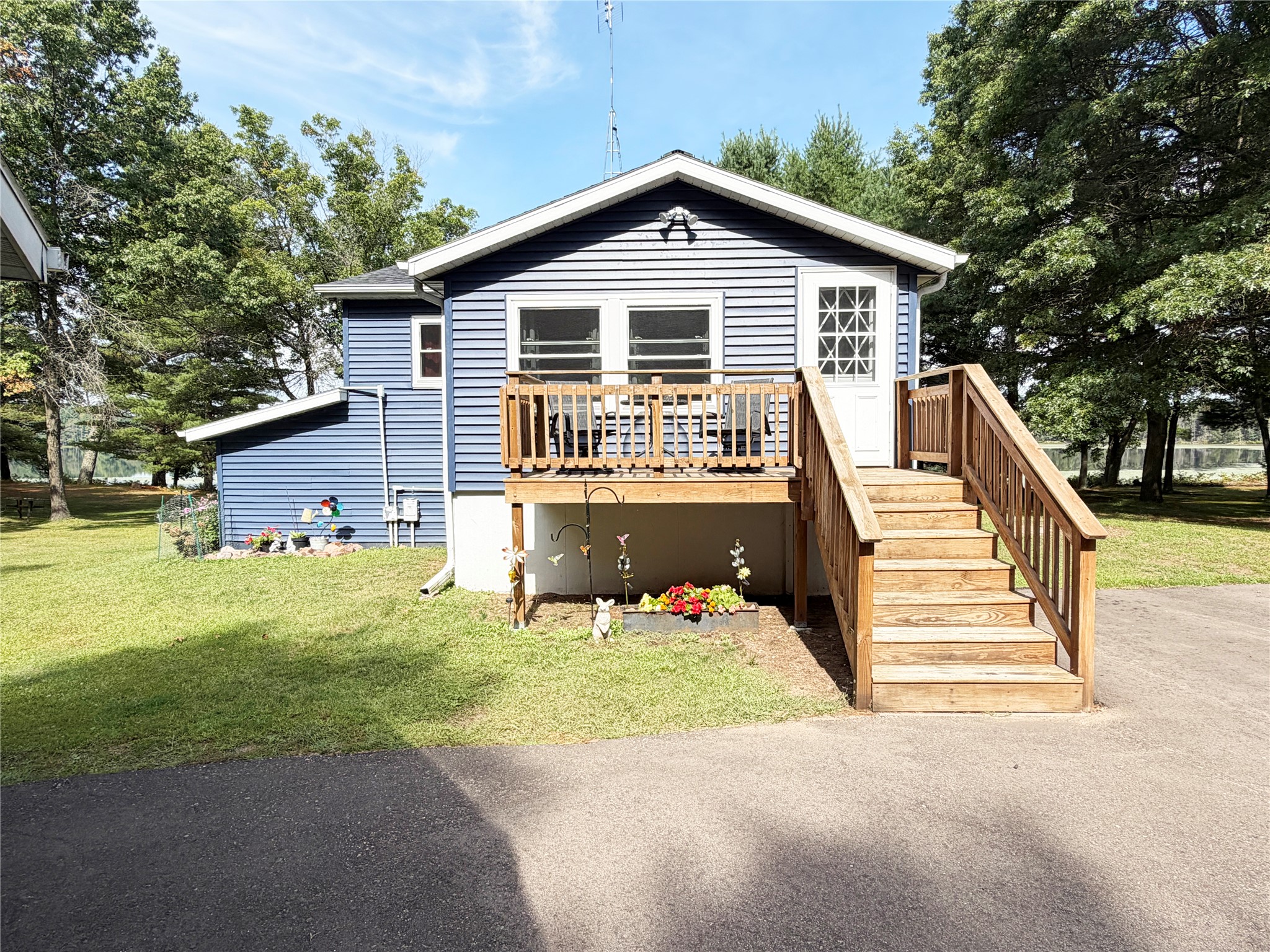 2730 6 1/2 Avenue Property Photo 1