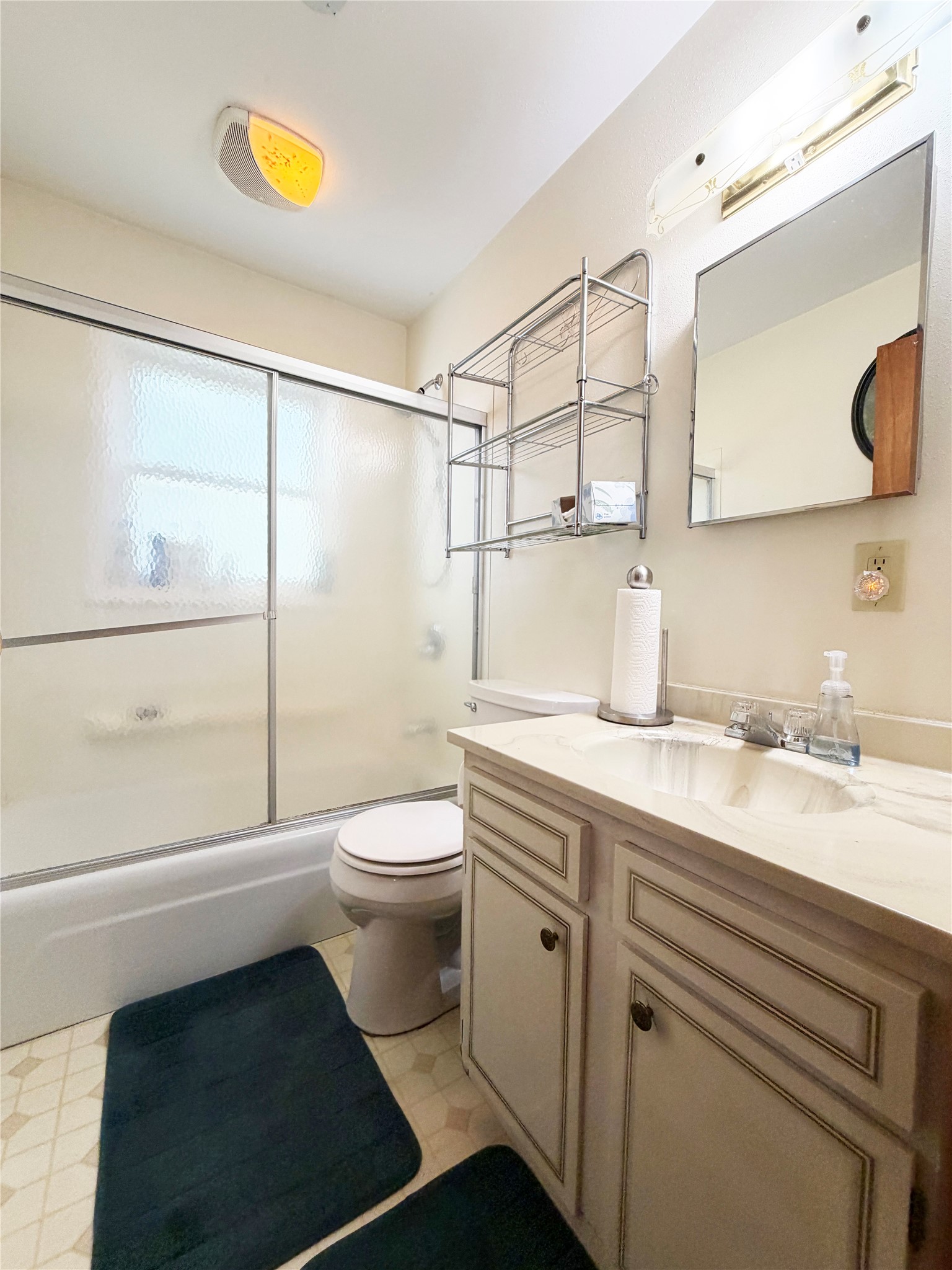 2730 6 1/2 Avenue Property Photo 20