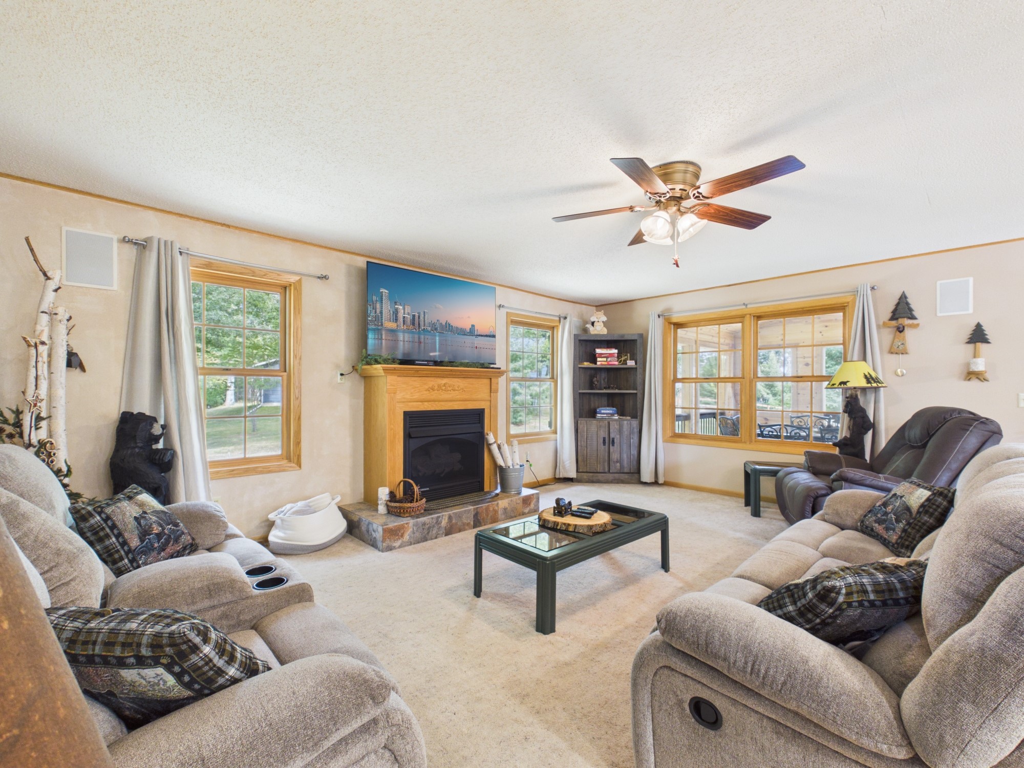 6762 Minerva Landing Property Photo 8
