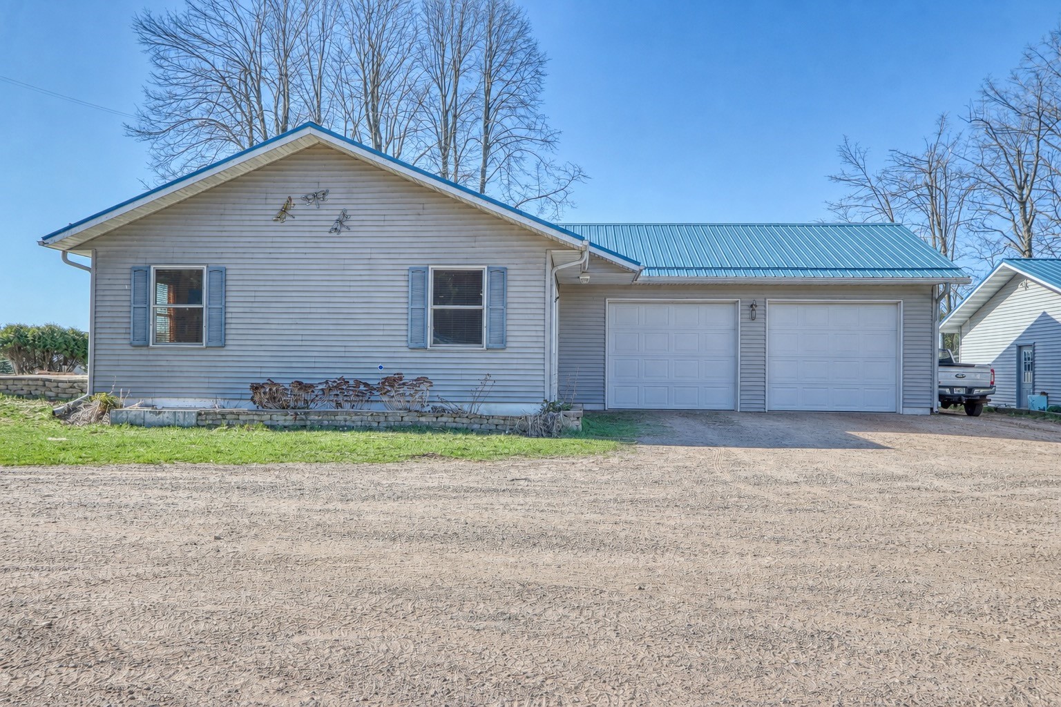 10611n County Highway K Property Photo 1
