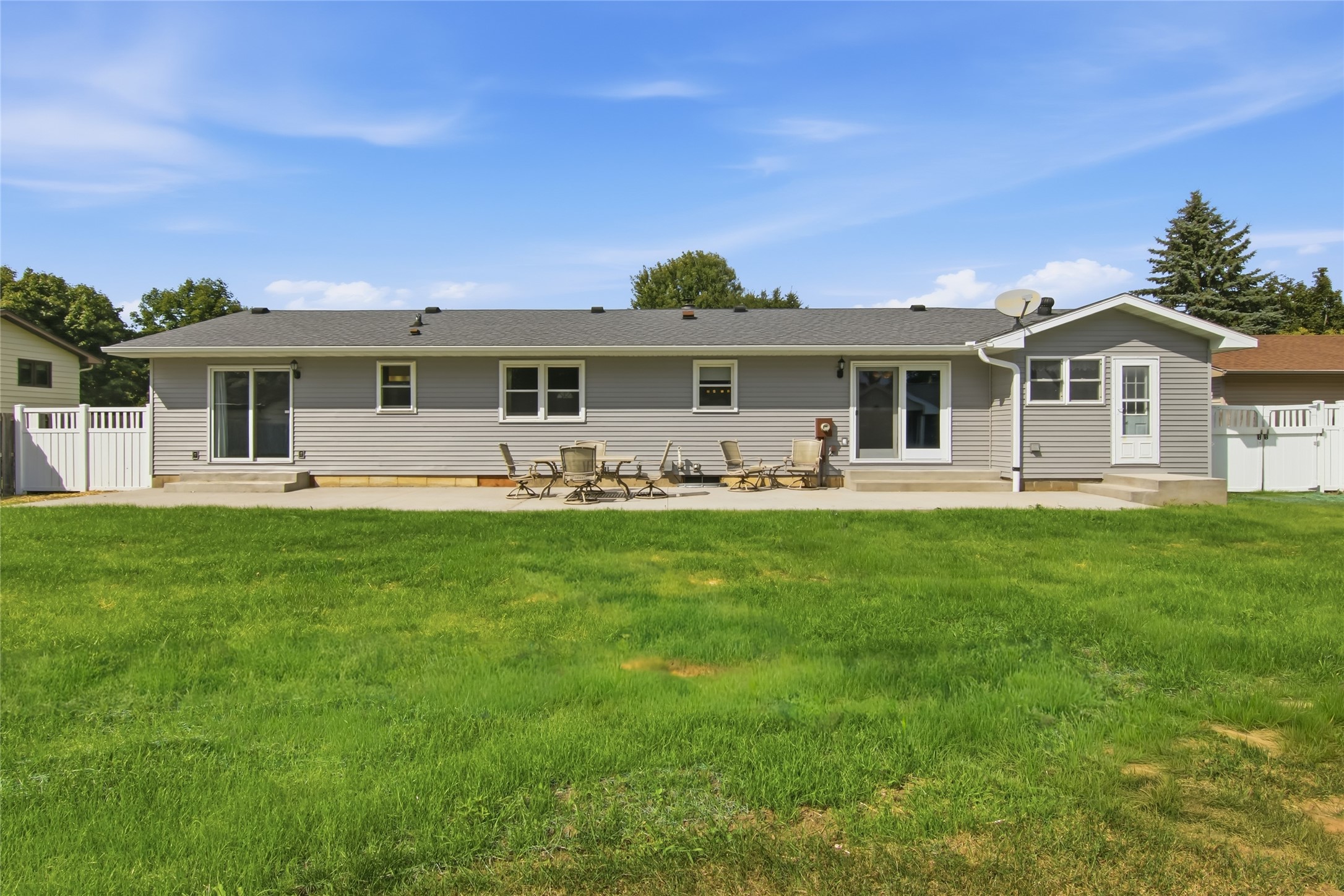 1815 Frisbie Lane Property Photo 4