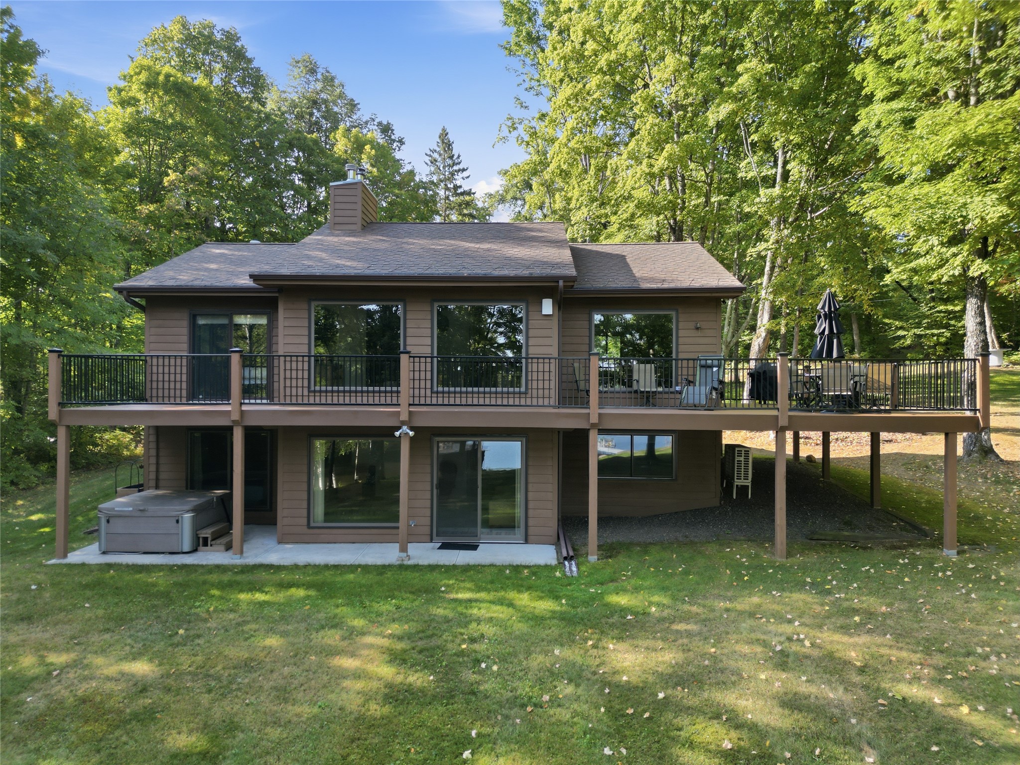 6740w Moose Lake Road Property Photo 1