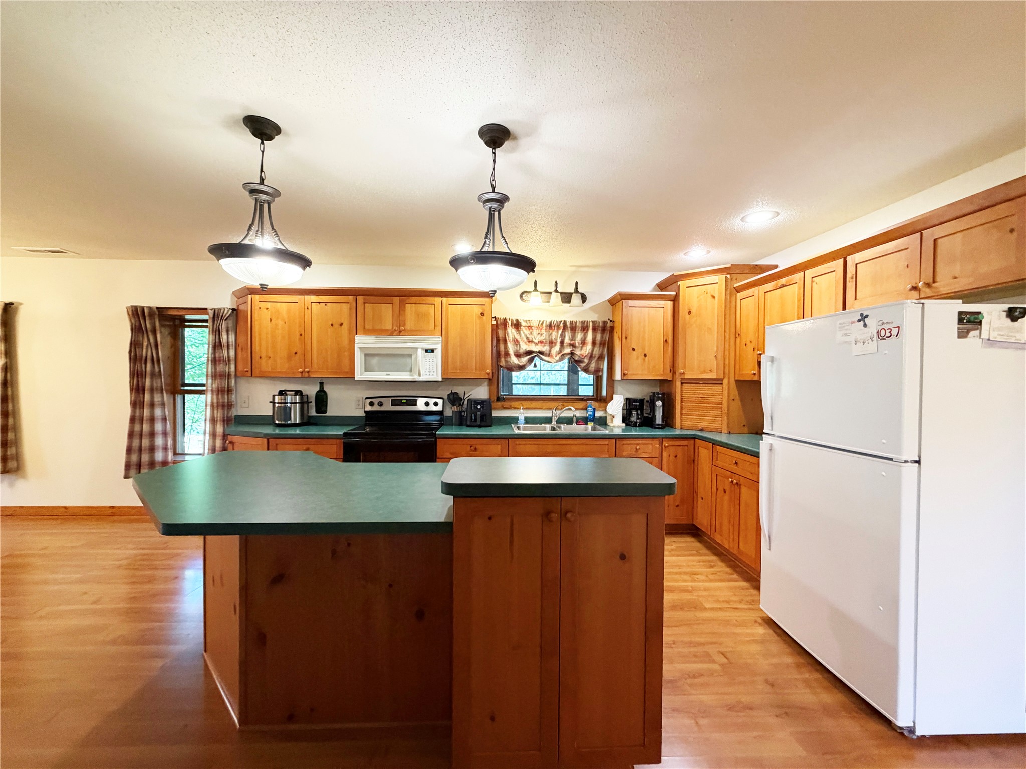 2316 24th Avenue Property Photo 5
