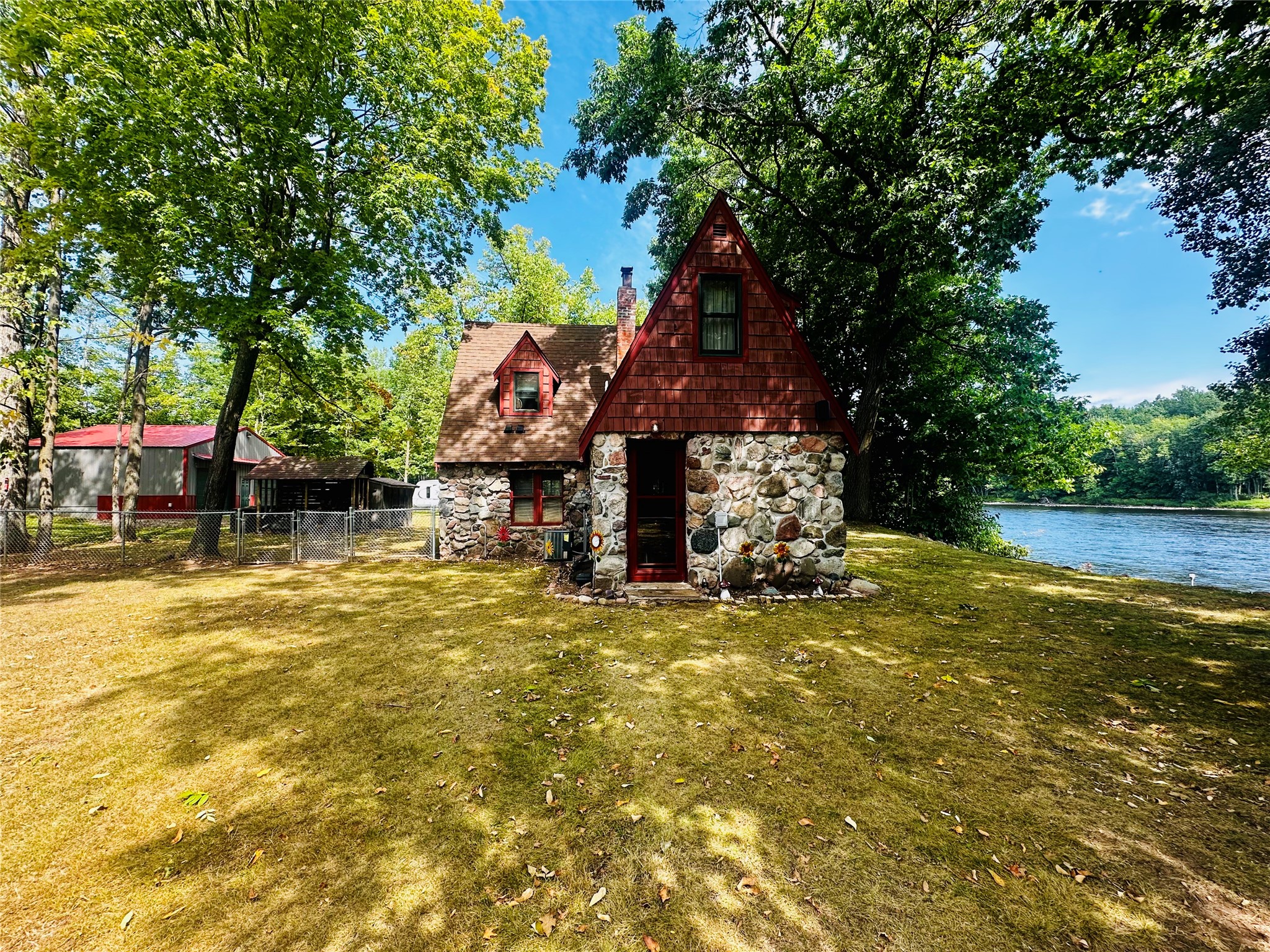 N2146 County Road E Property Photo 1