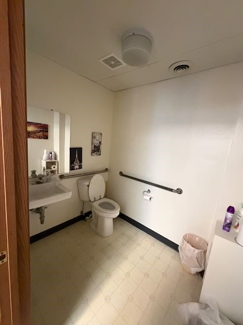 2888 N Hillcrest Parkway Property Photo 13