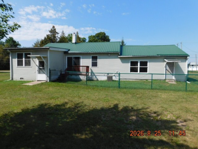817 E 5th Street N Property Photo 2