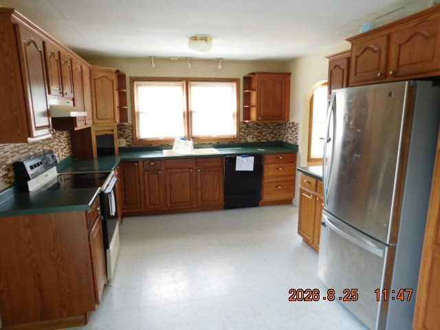 817 E 5th Street N Property Photo 4
