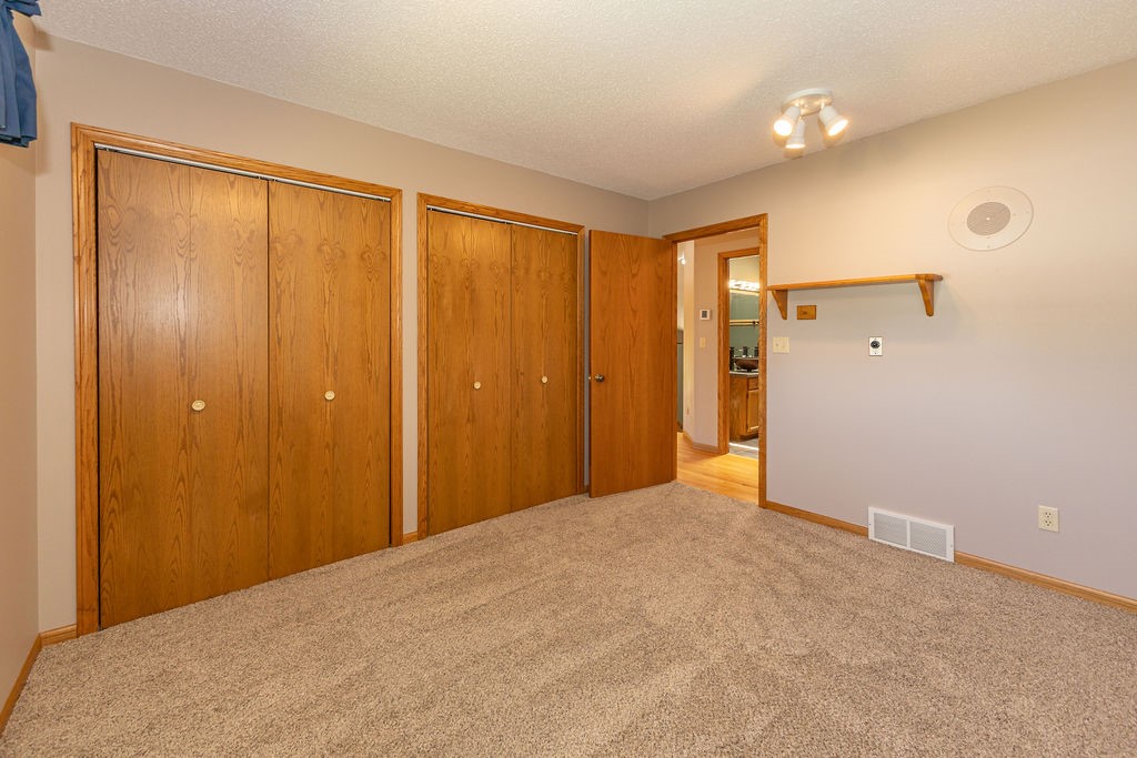636 E Olson Street Property Photo 23