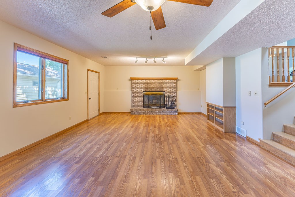 636 E Olson Street Property Photo 25