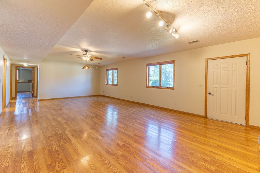 636 E Olson Street Property Photo 29