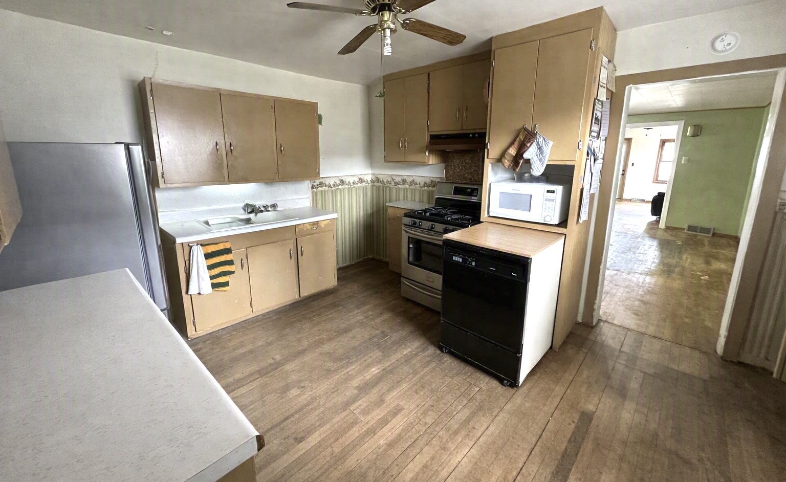 1021 E La Salle Avenue Property Photo 22