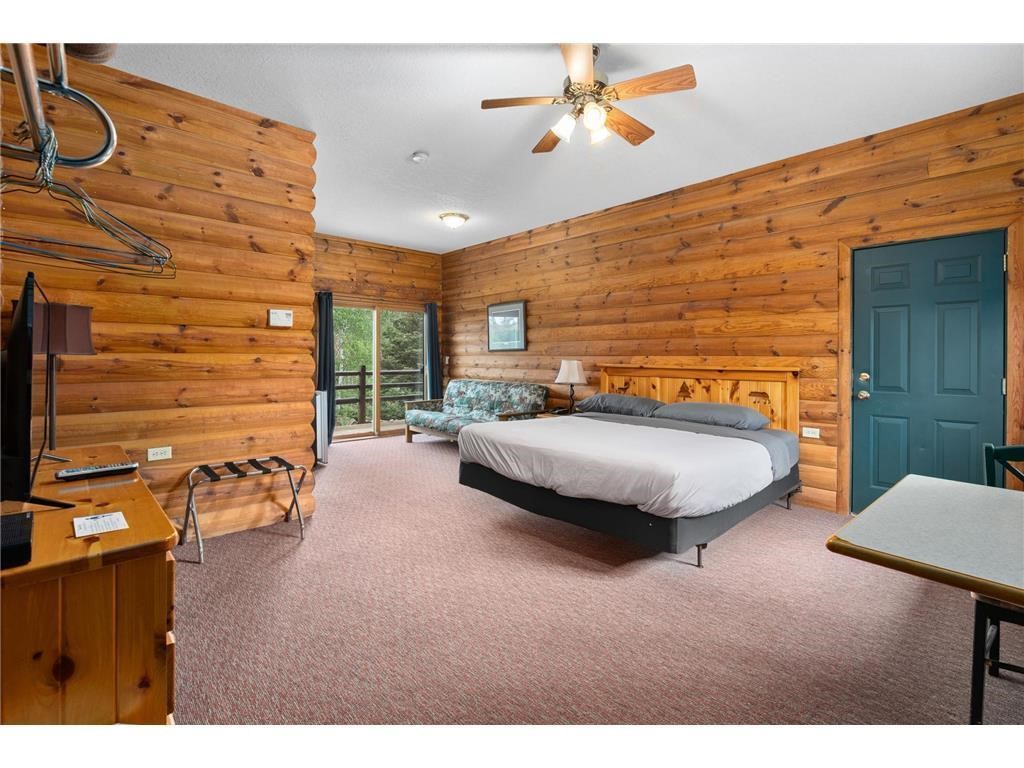 15850 & 15860 T-bone Lane Property Photo 13