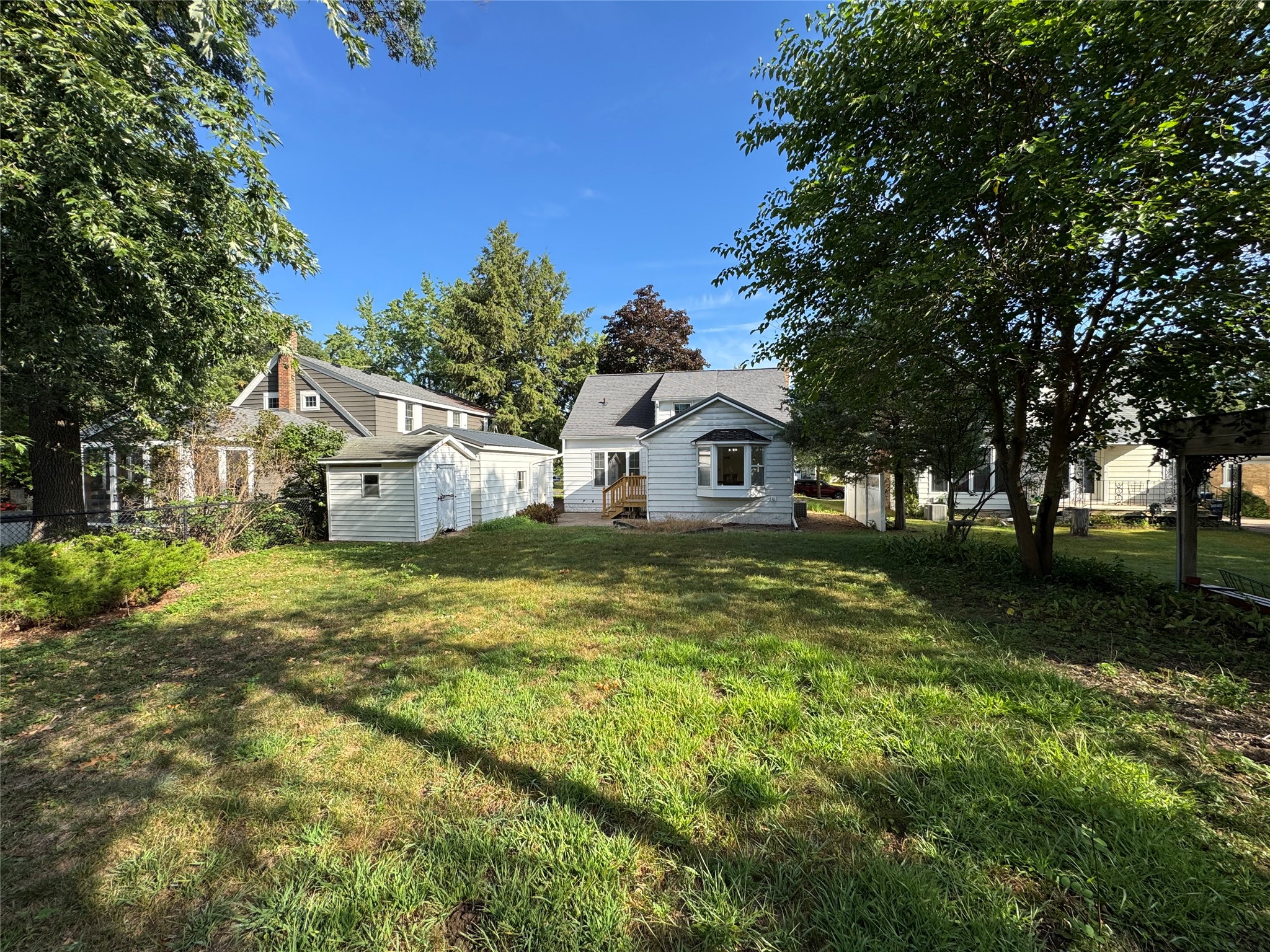 1305 Hoover Avenue Property Photo 4
