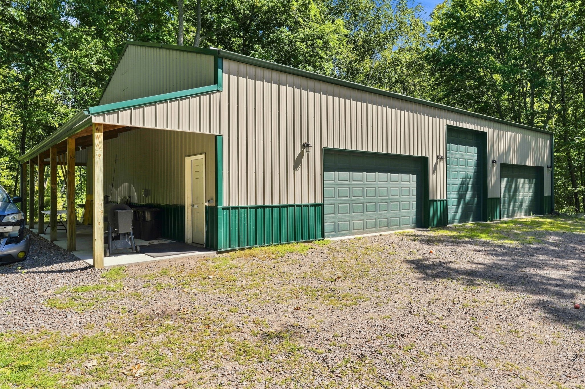 1256 26 1/2 Avenue Property Photo 2