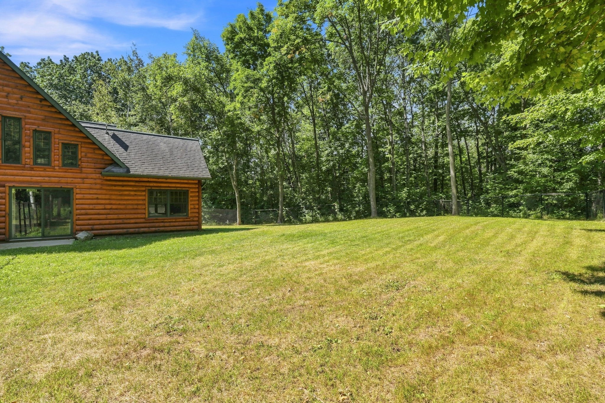 1256 26 1/2 Avenue Property Photo 3