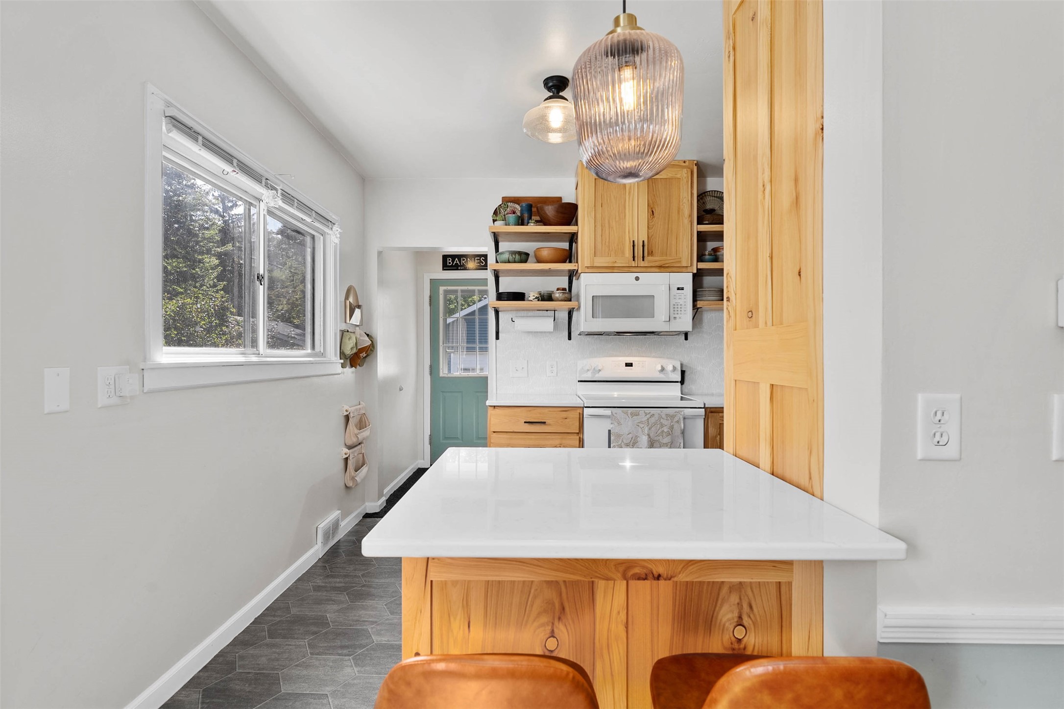 411 Jefferson Street Property Photo 16