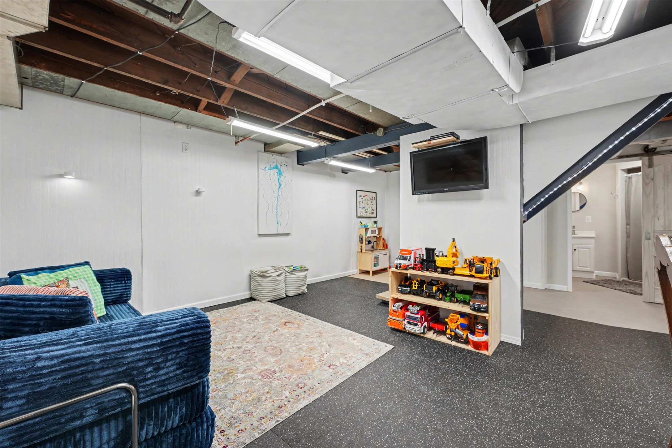 411 Jefferson Street Property Photo 38