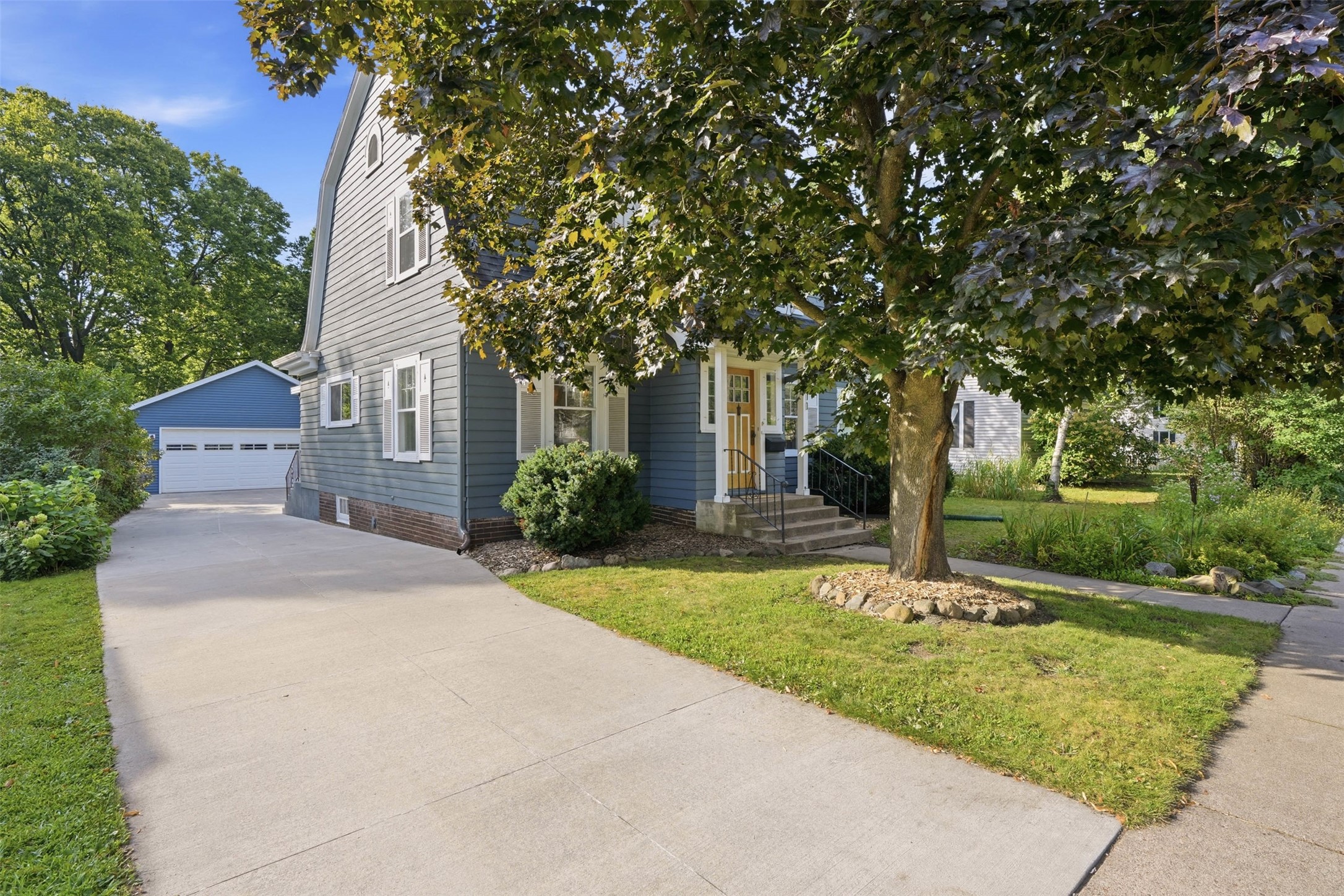 411 Jefferson Street Property Photo 43