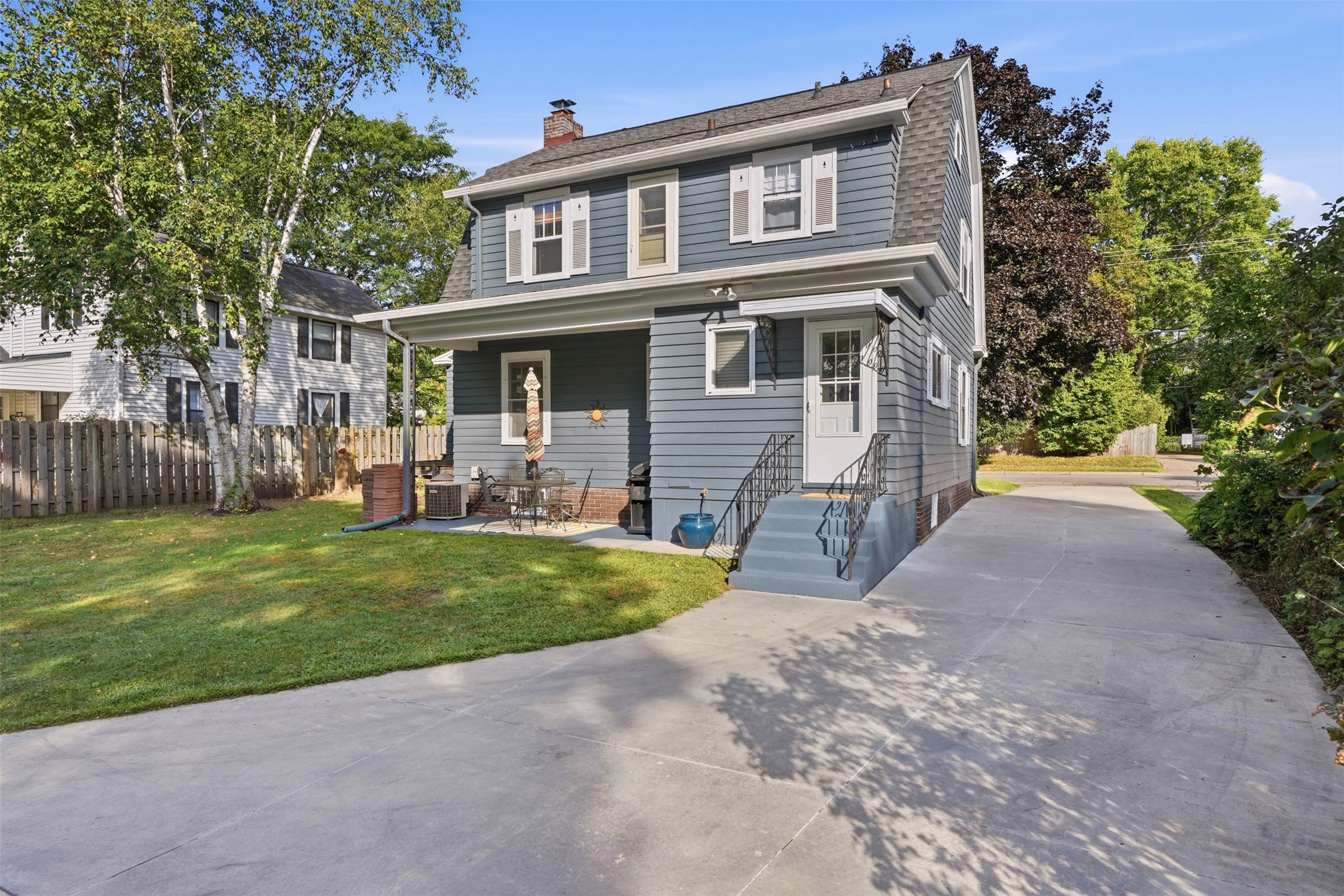 411 Jefferson Street Property Photo 45