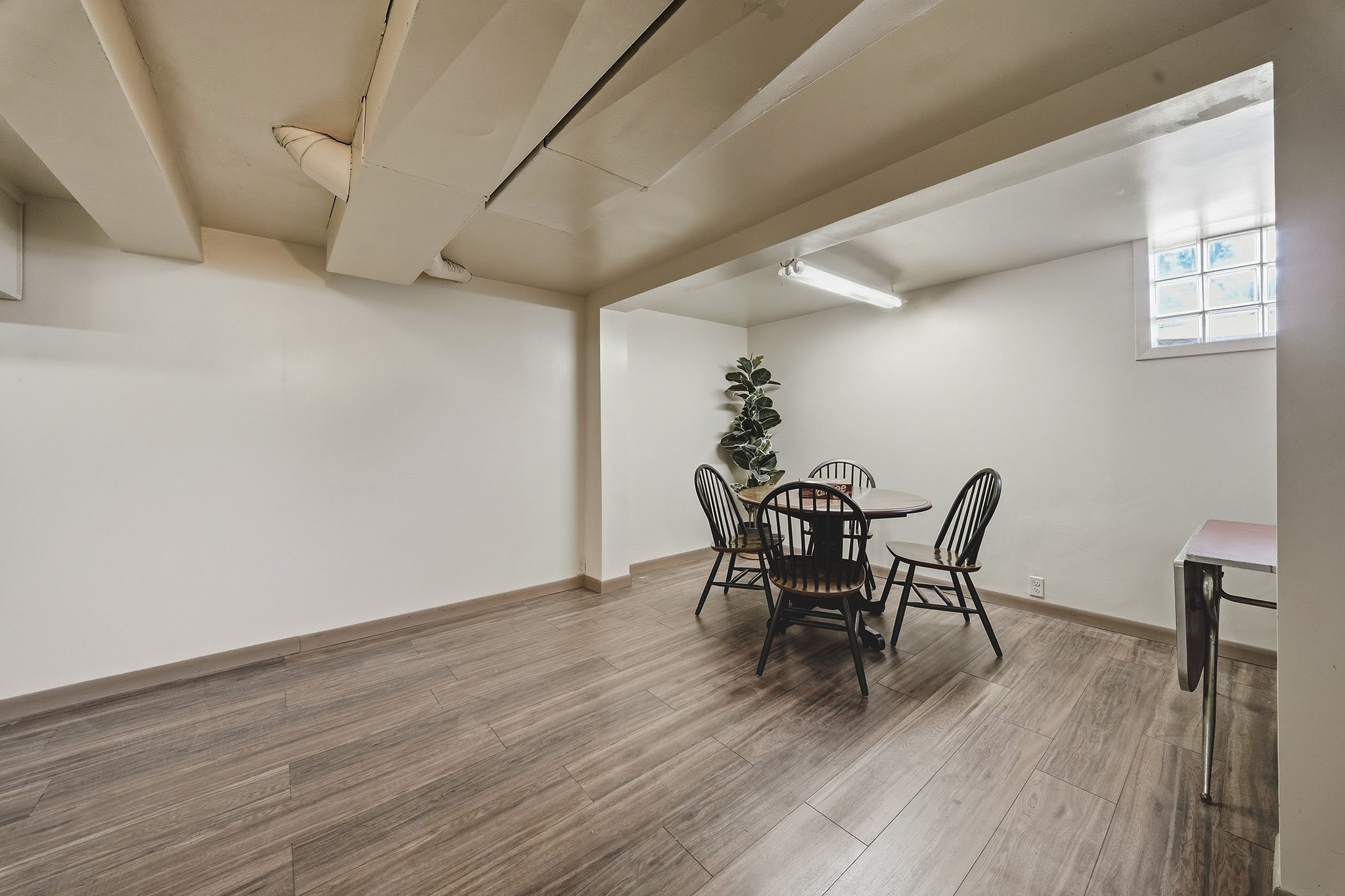 105 W Greenville Street Property Photo 32