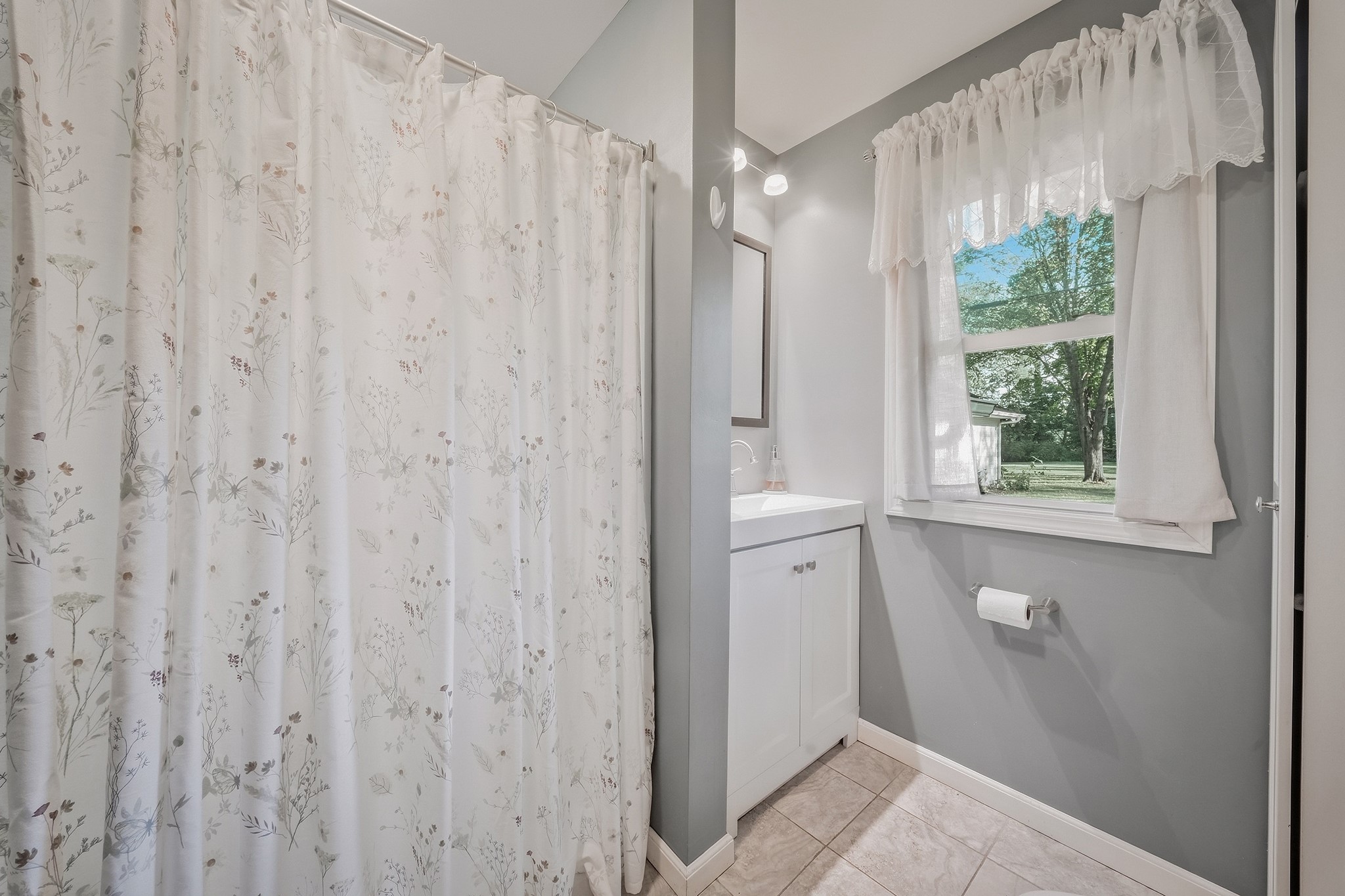 300 Elm Avenue W Property Photo 20