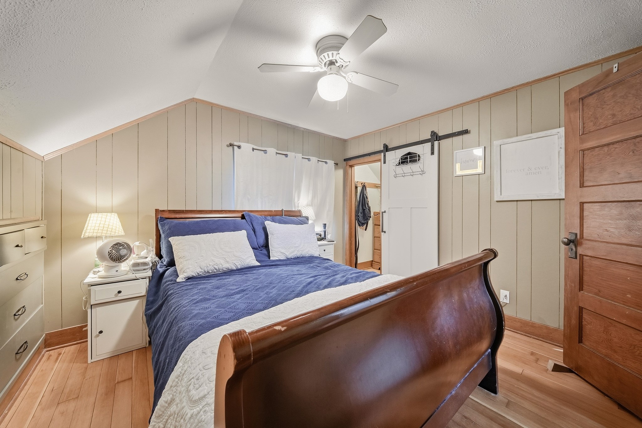 300 Elm Avenue W Property Photo 22