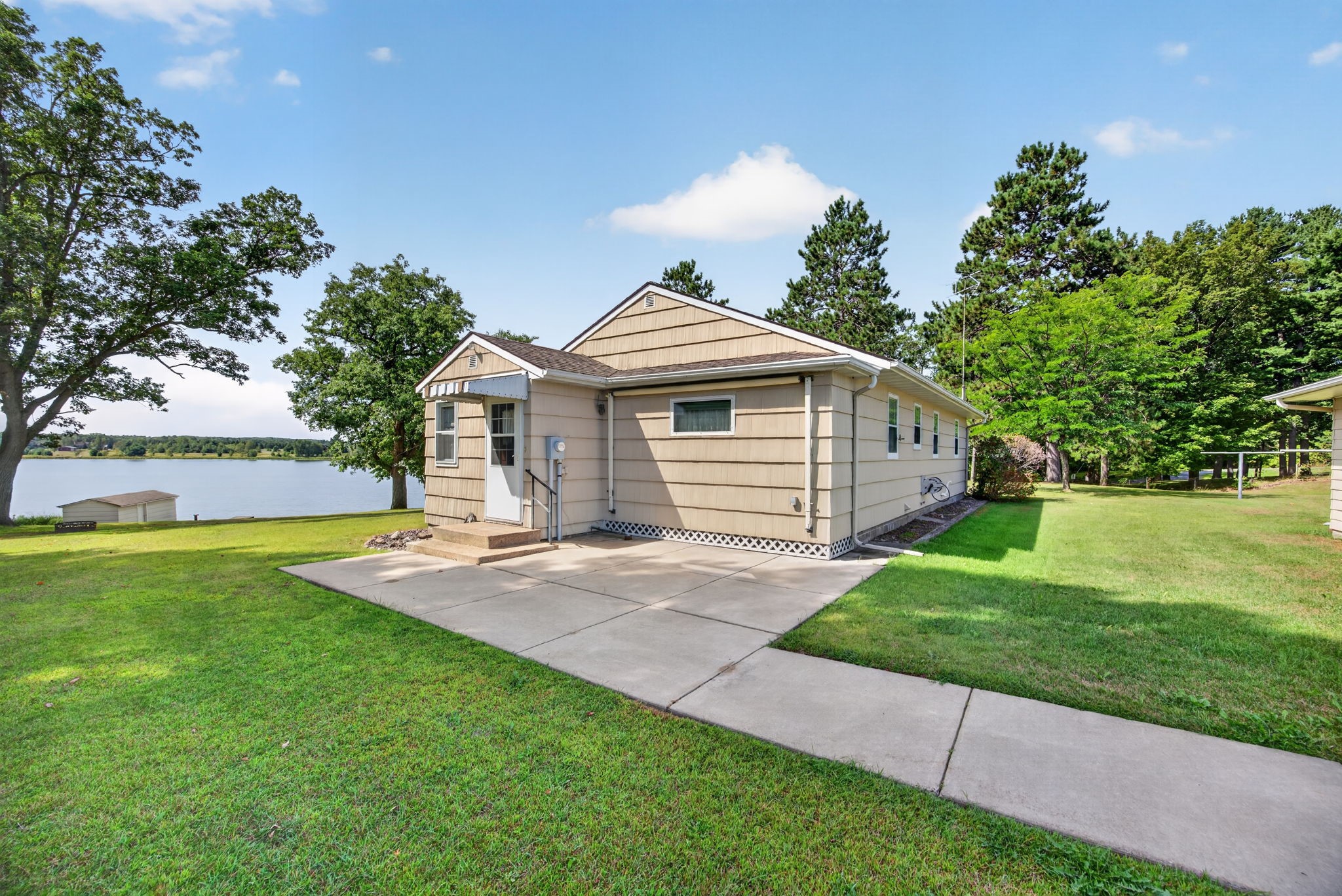 2513 E Grenquist Lake Lane Property Photo 13