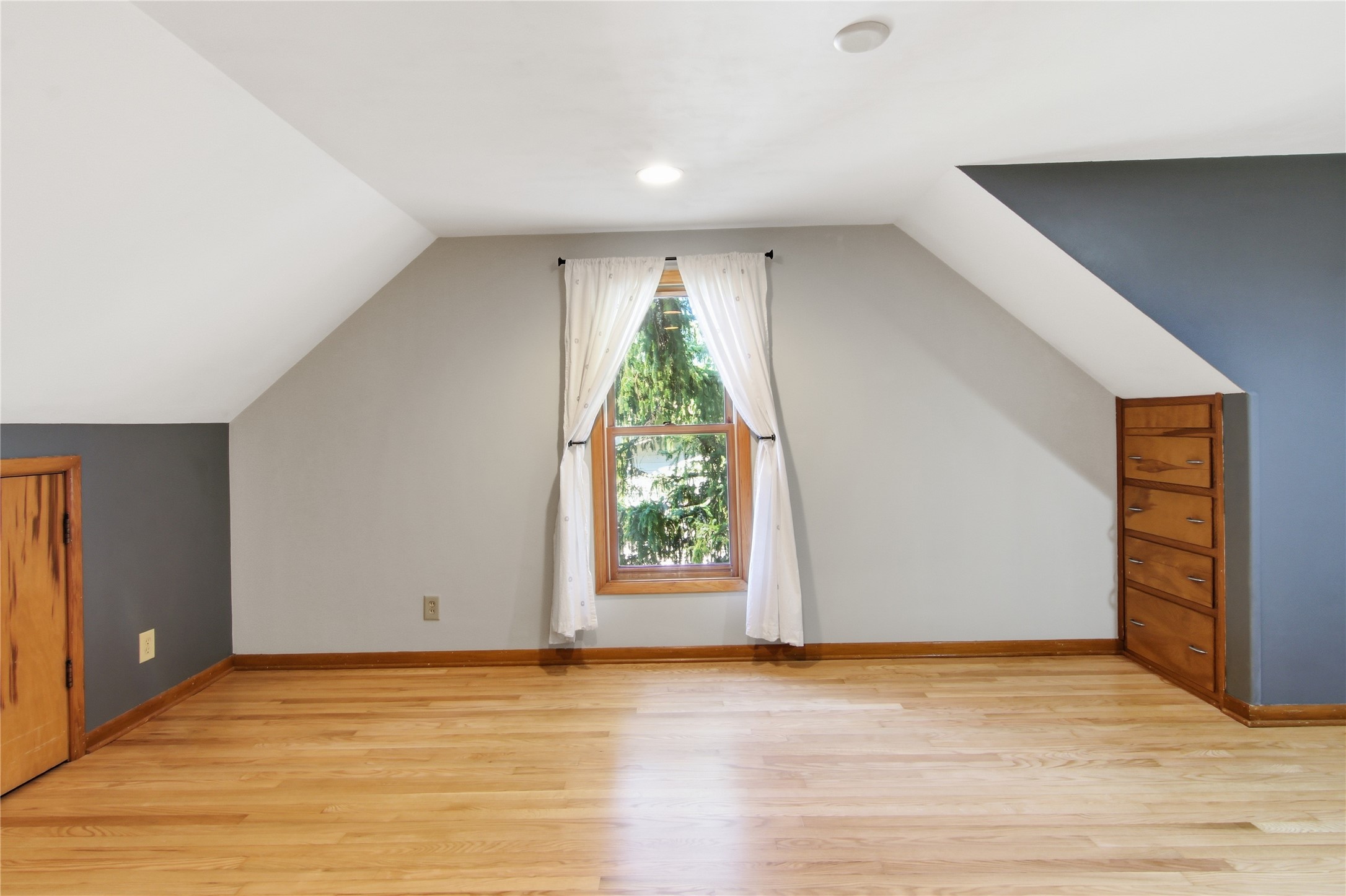 4020 Clay Street Property Photo 20
