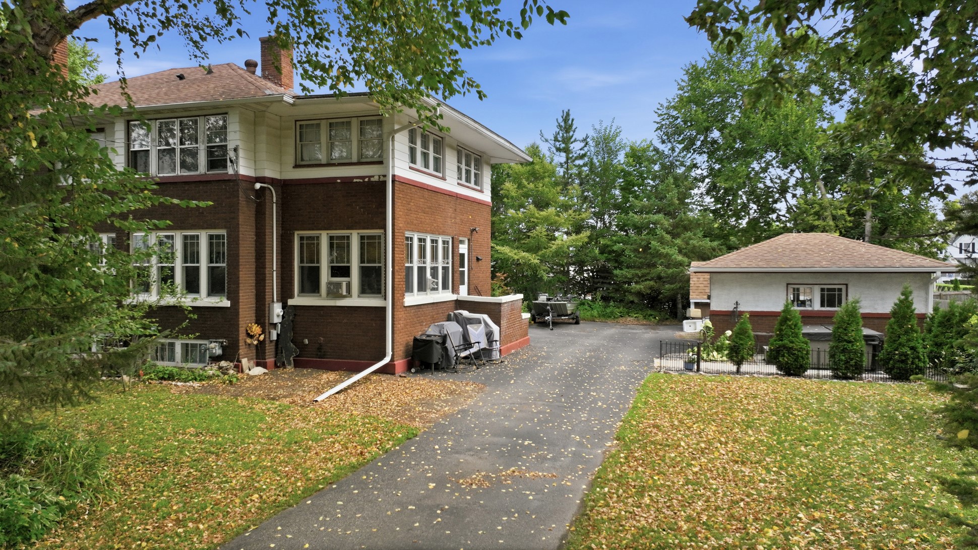 215 W Prospect Street Property Photo 2