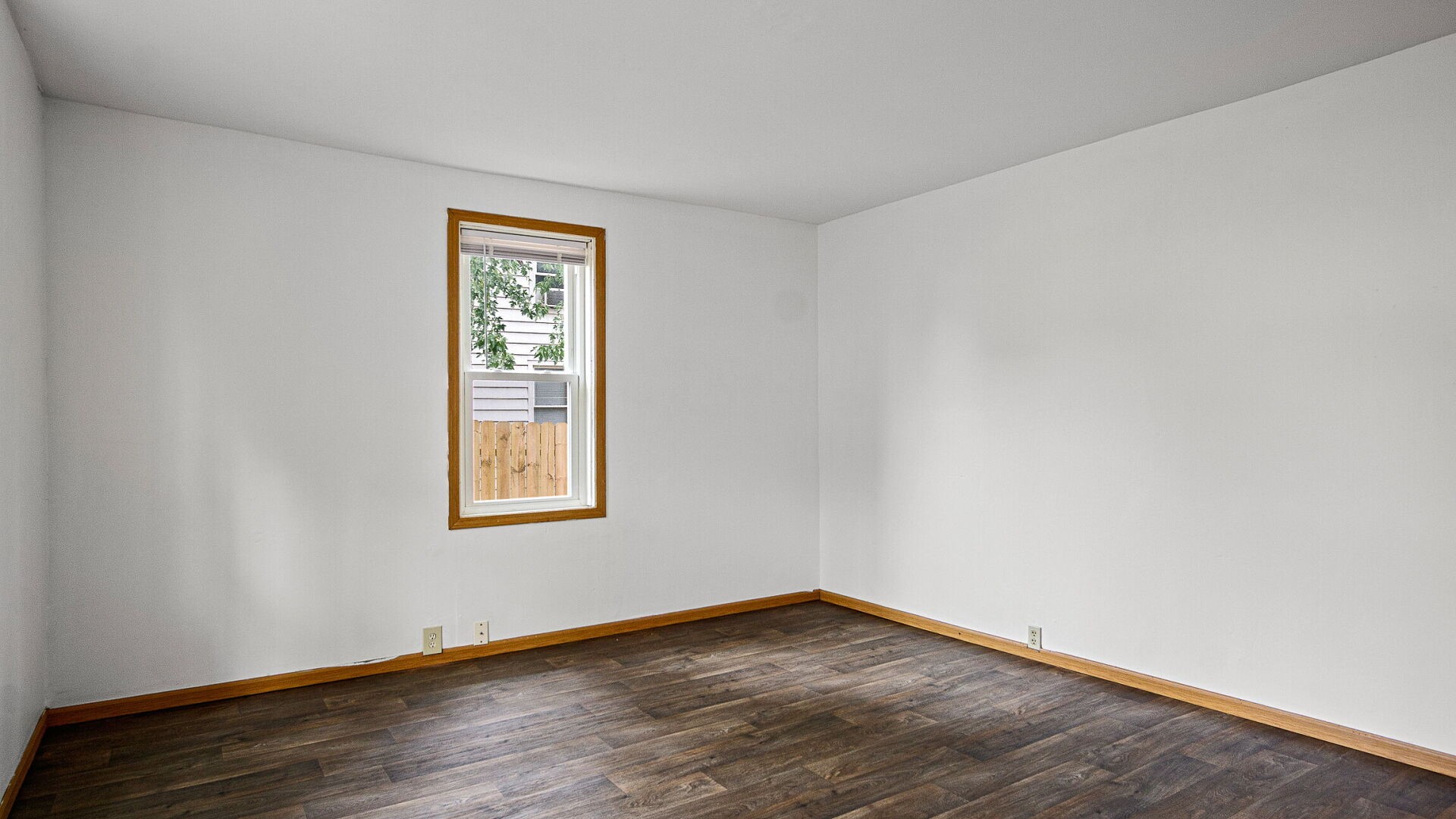 1315 11th Street E Property Photo 7
