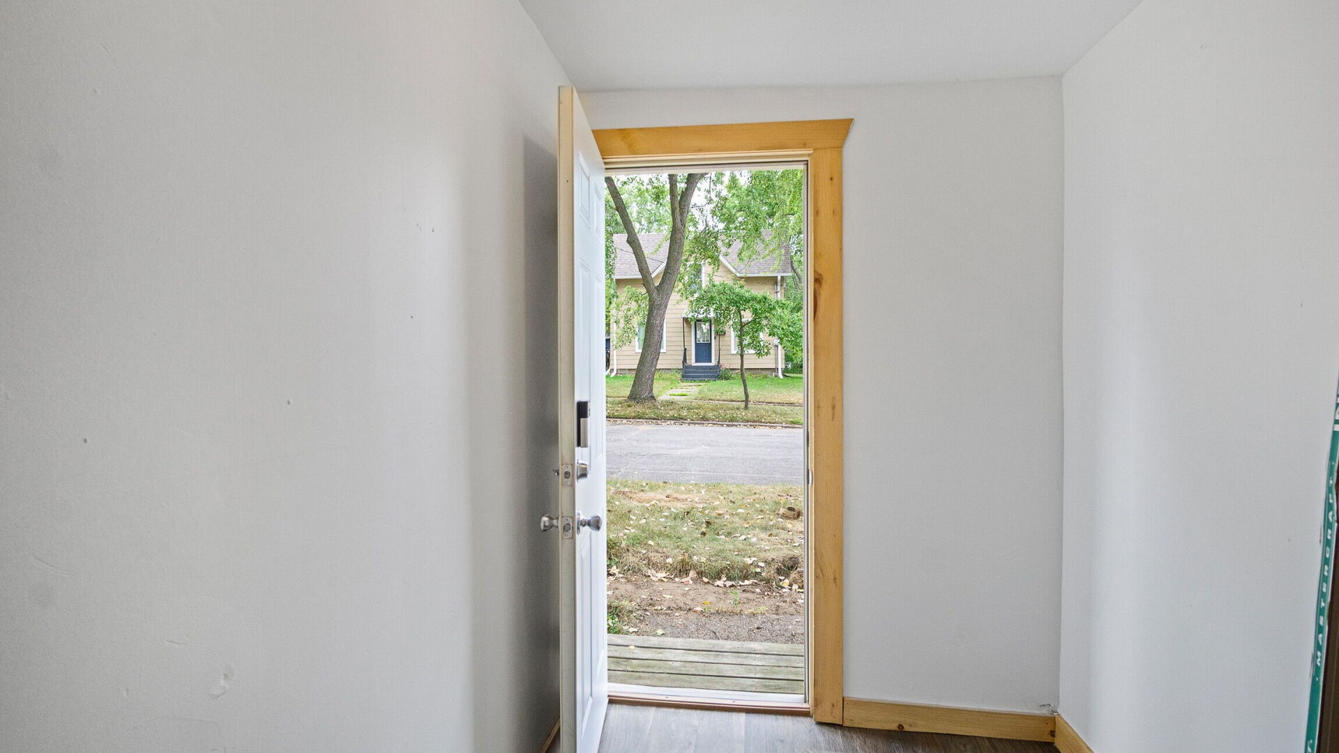 1315 11th Street E Property Photo 18