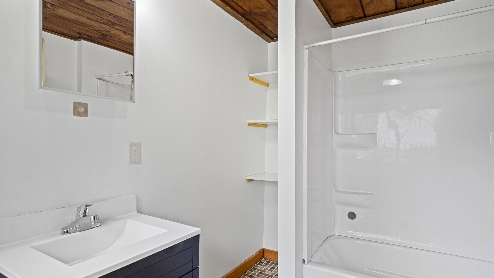 1315 11th Street E Property Photo 20