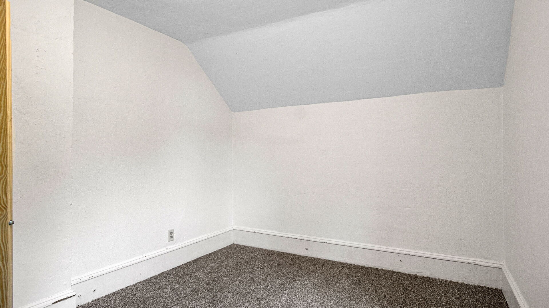 1315 11th Street E Property Photo 26