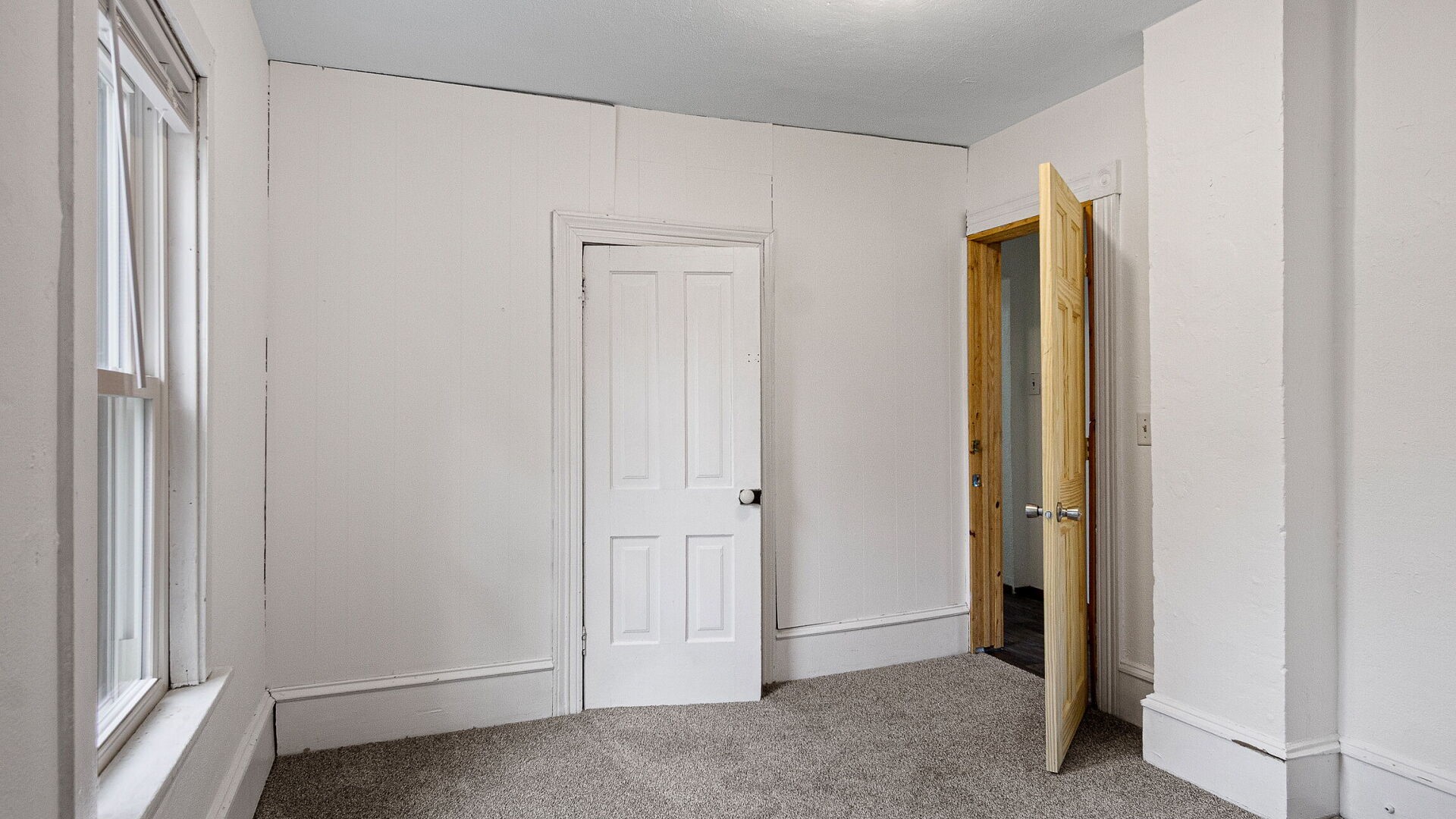 1315 11th Street E Property Photo 27