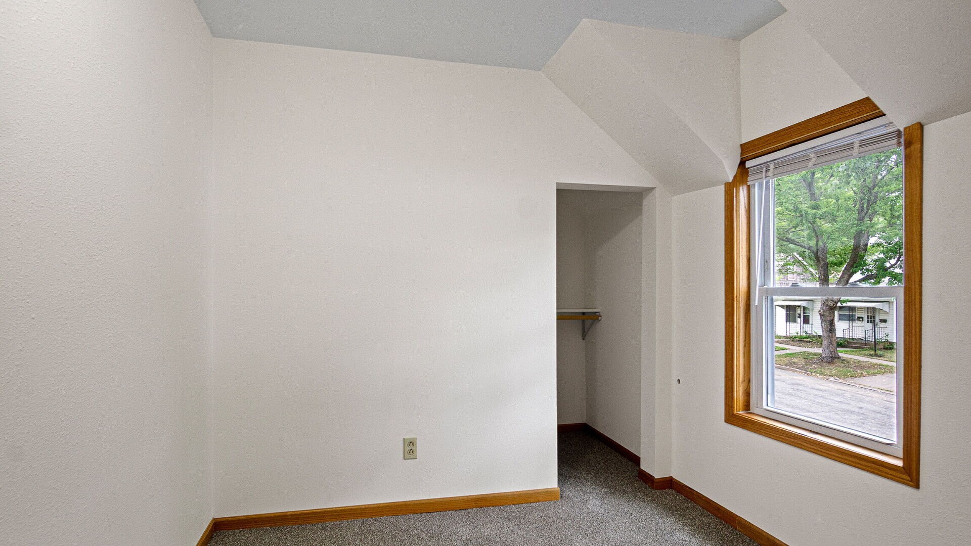 1315 11th Street E Property Photo 28