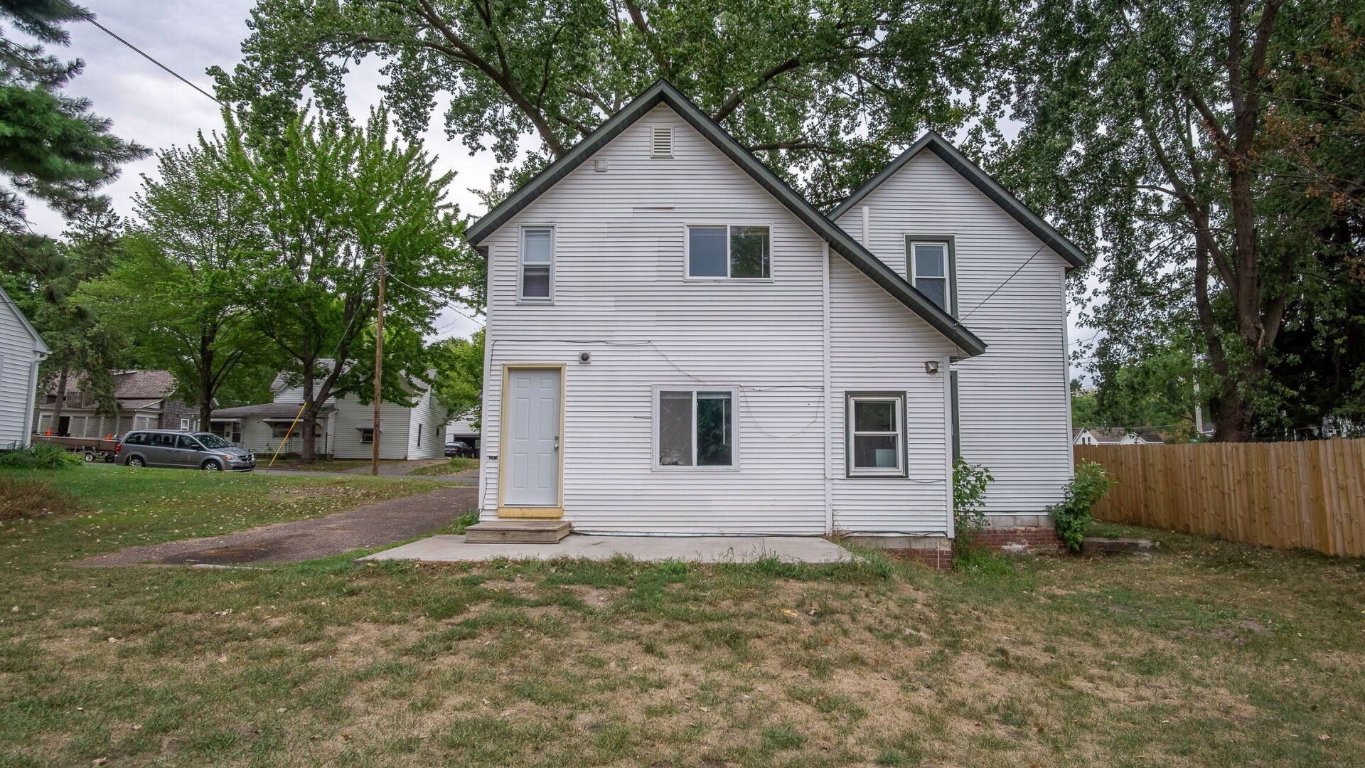 1315 11th Street E Property Photo 30