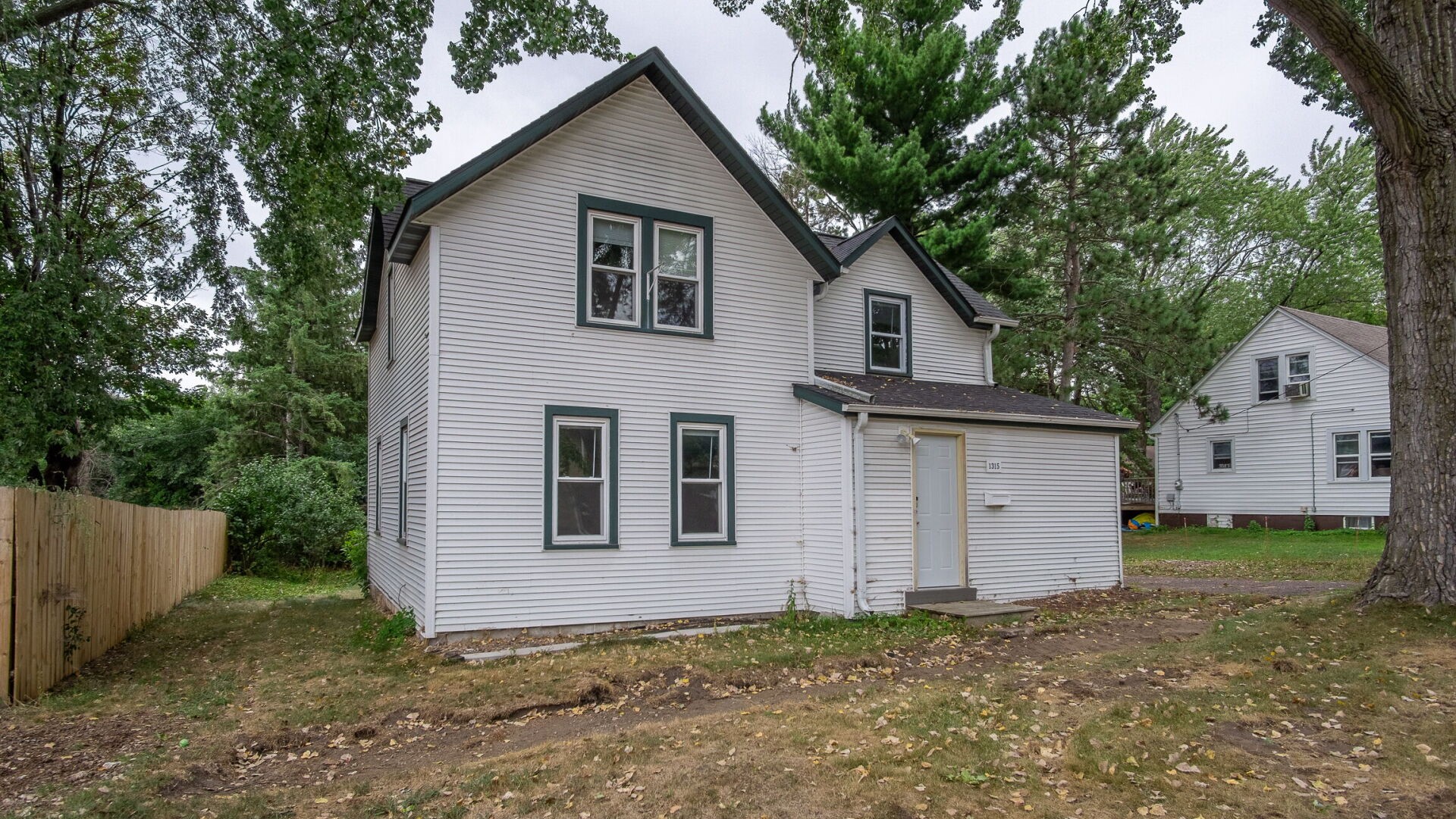 1315 11th Street E Property Photo 32