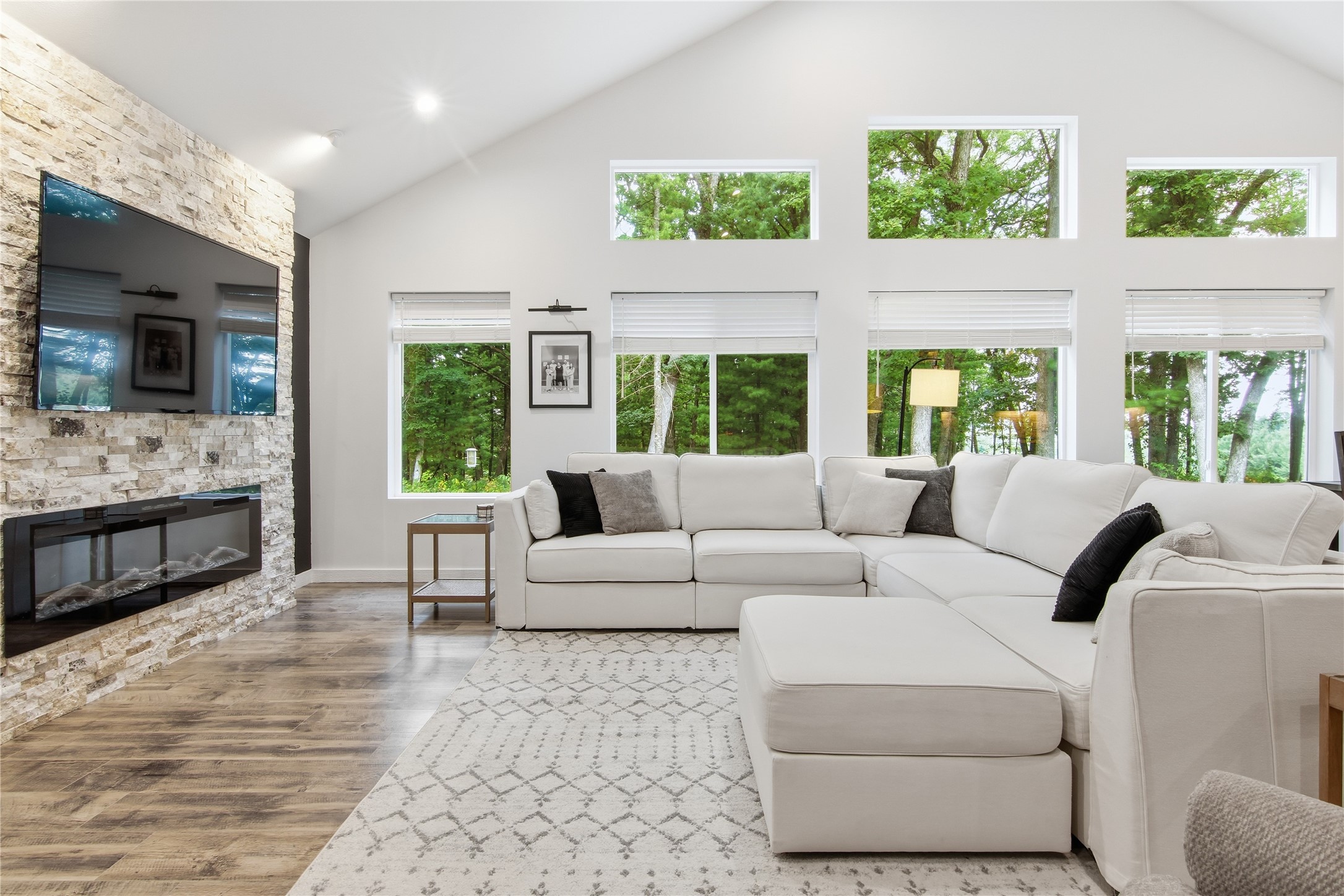 6040 Sandstone Road Property Photo 23