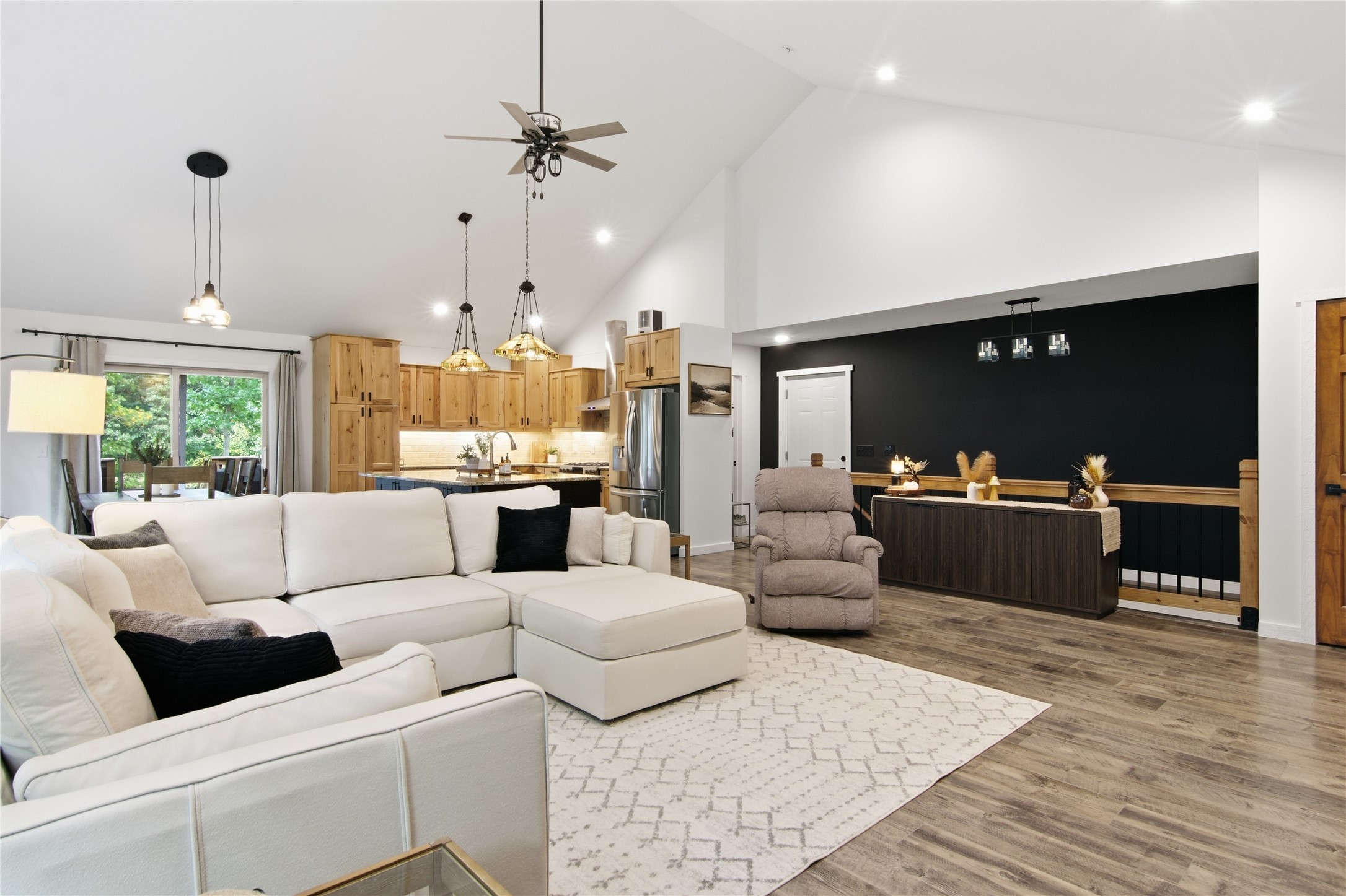 6040 Sandstone Road Property Photo 27