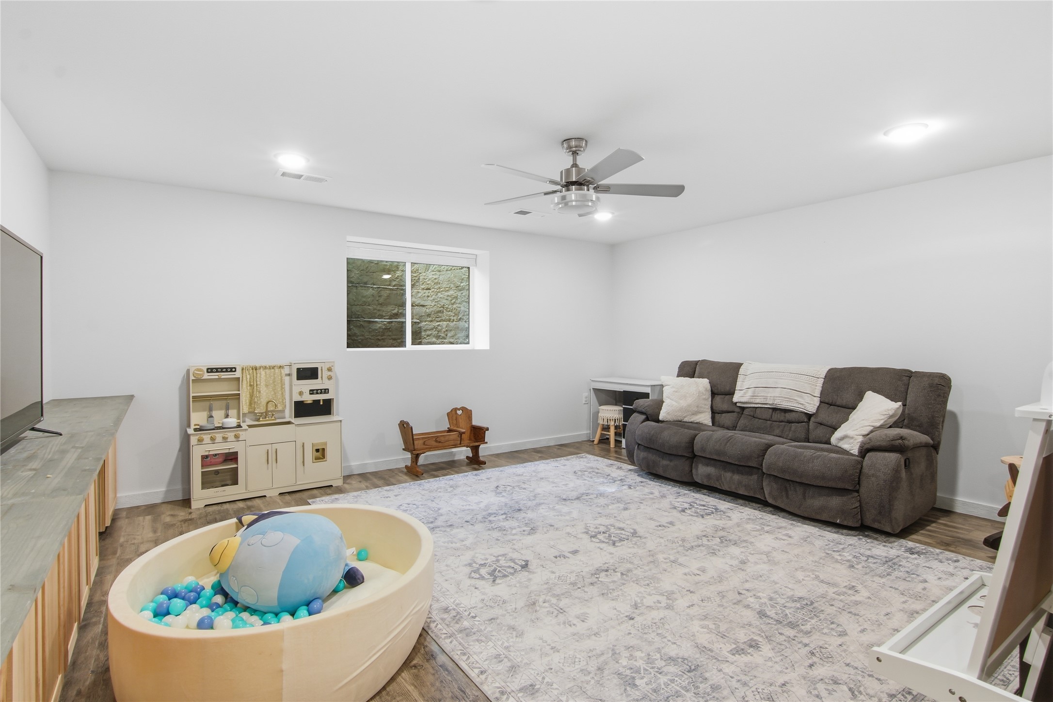6040 Sandstone Road Property Photo 44