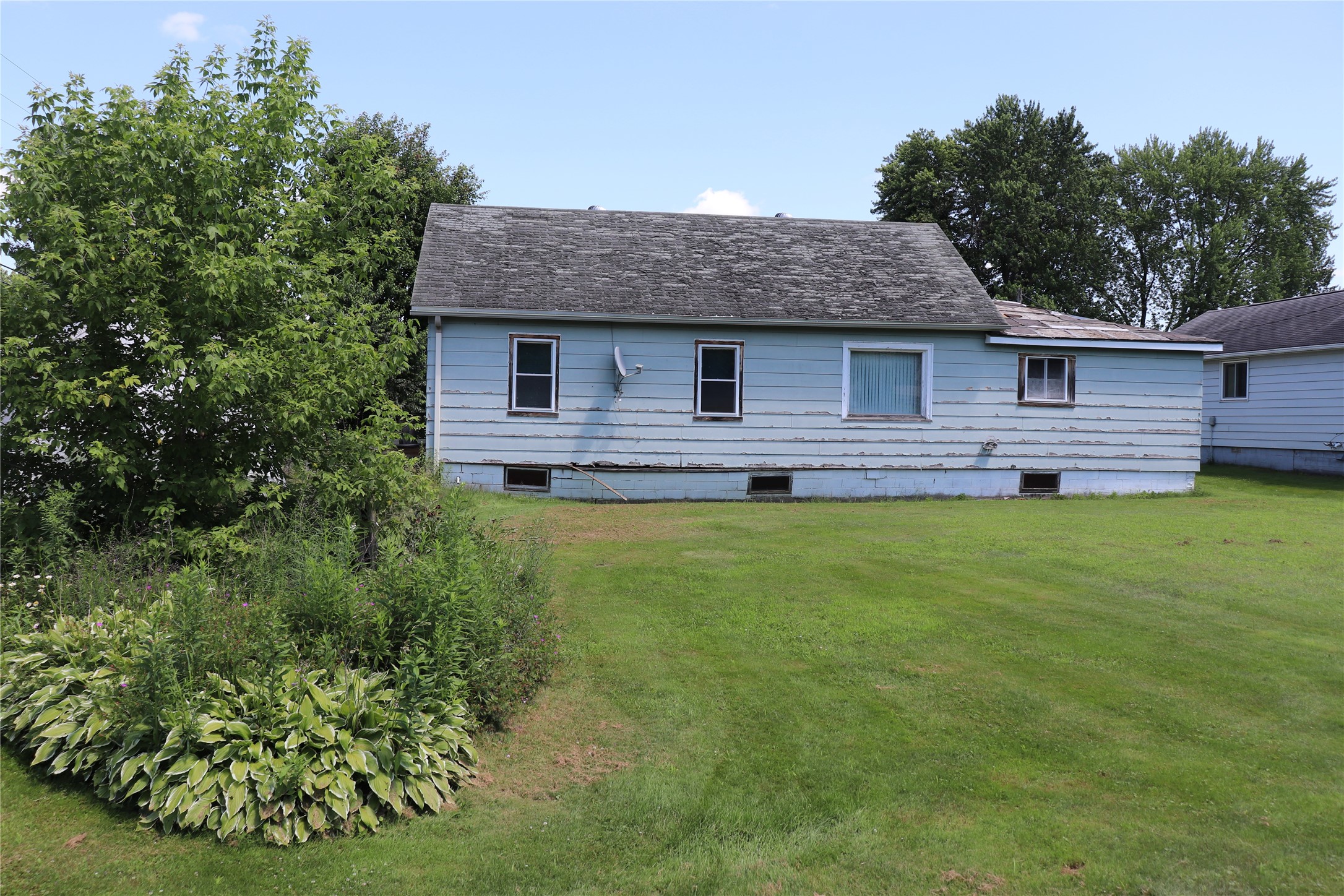 218 E Main Street Property Photo 7