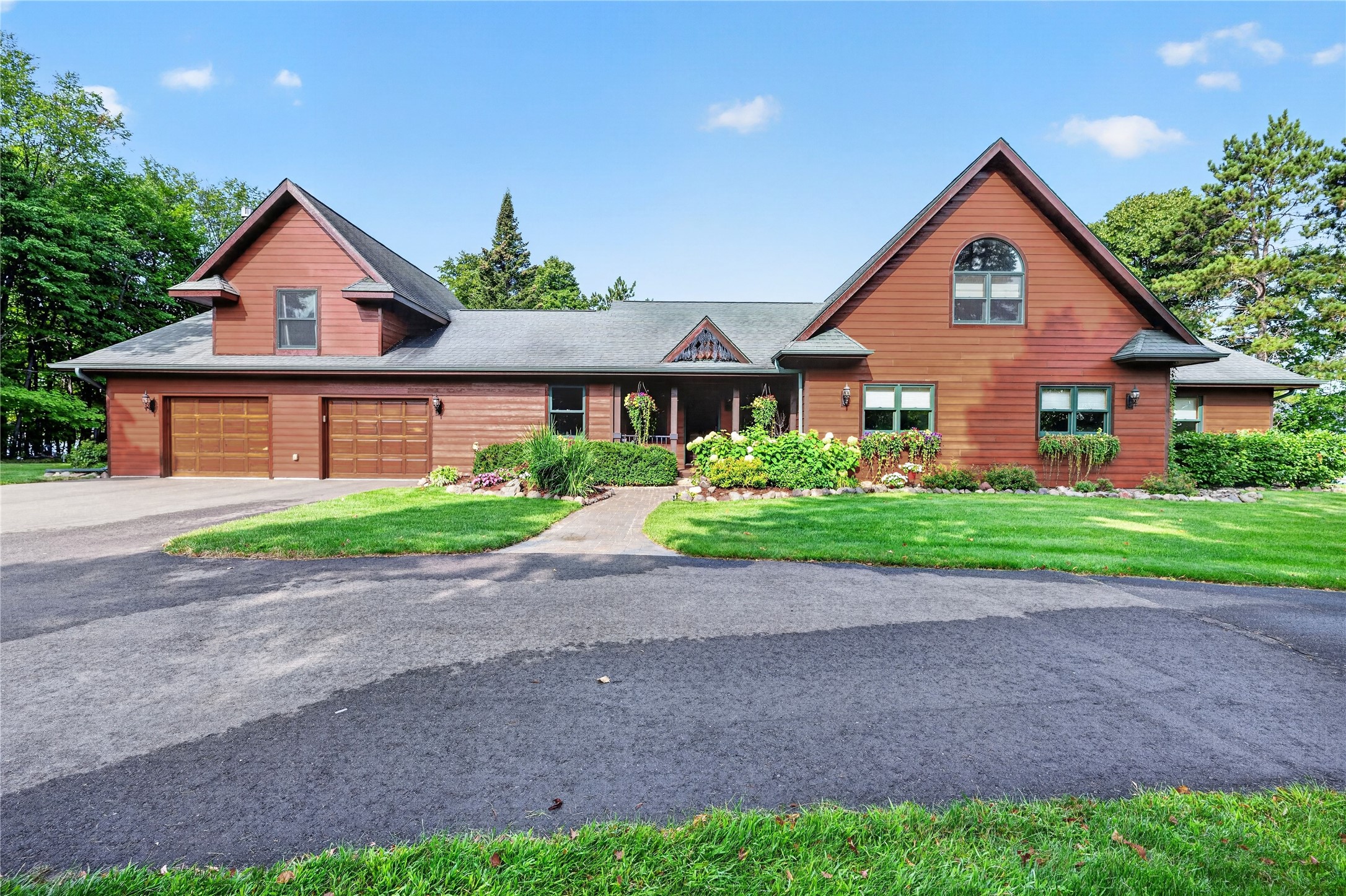 45205 Chicago Avenue Property Photo 2