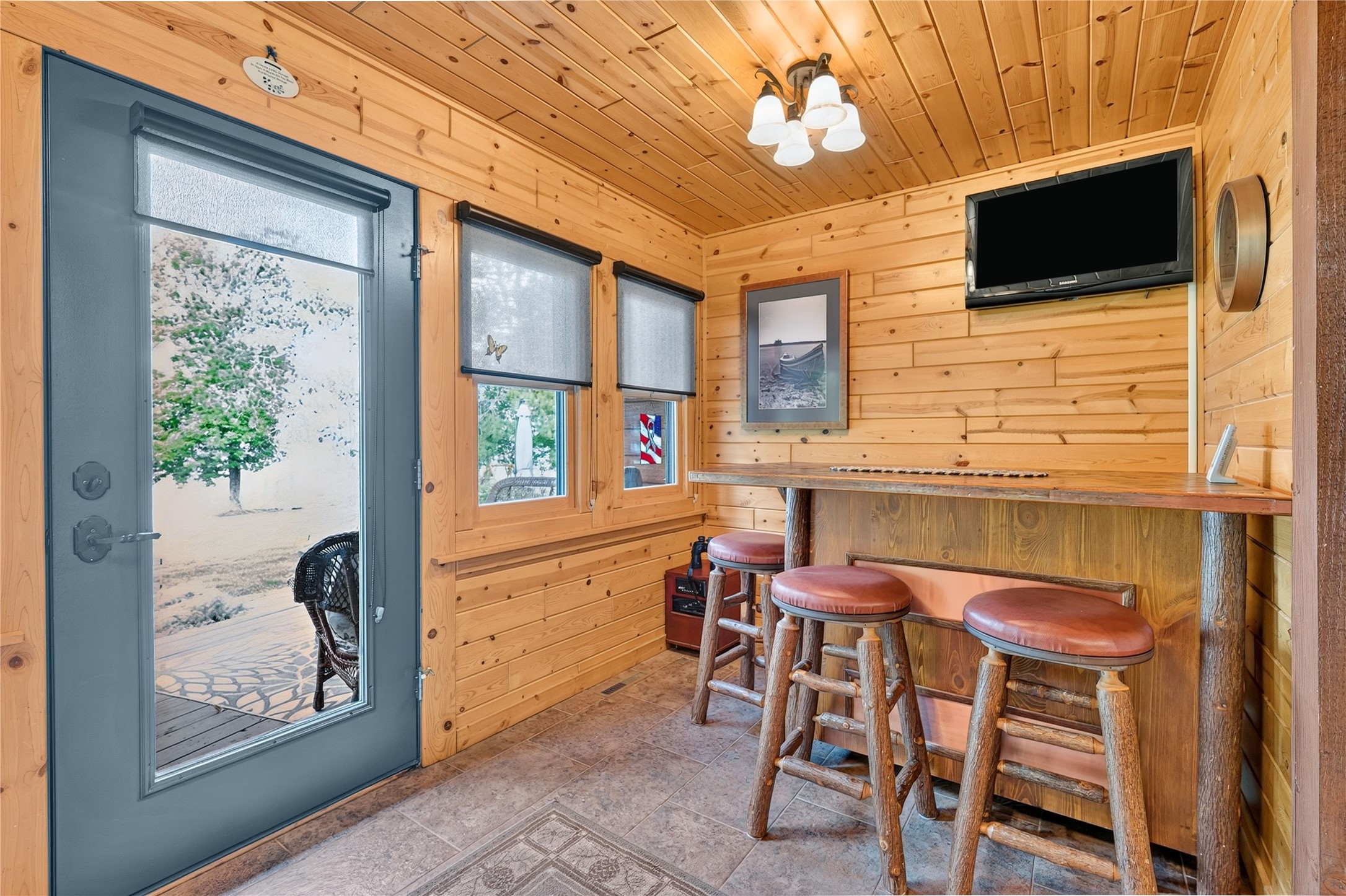 45205 Chicago Avenue Property Photo 18