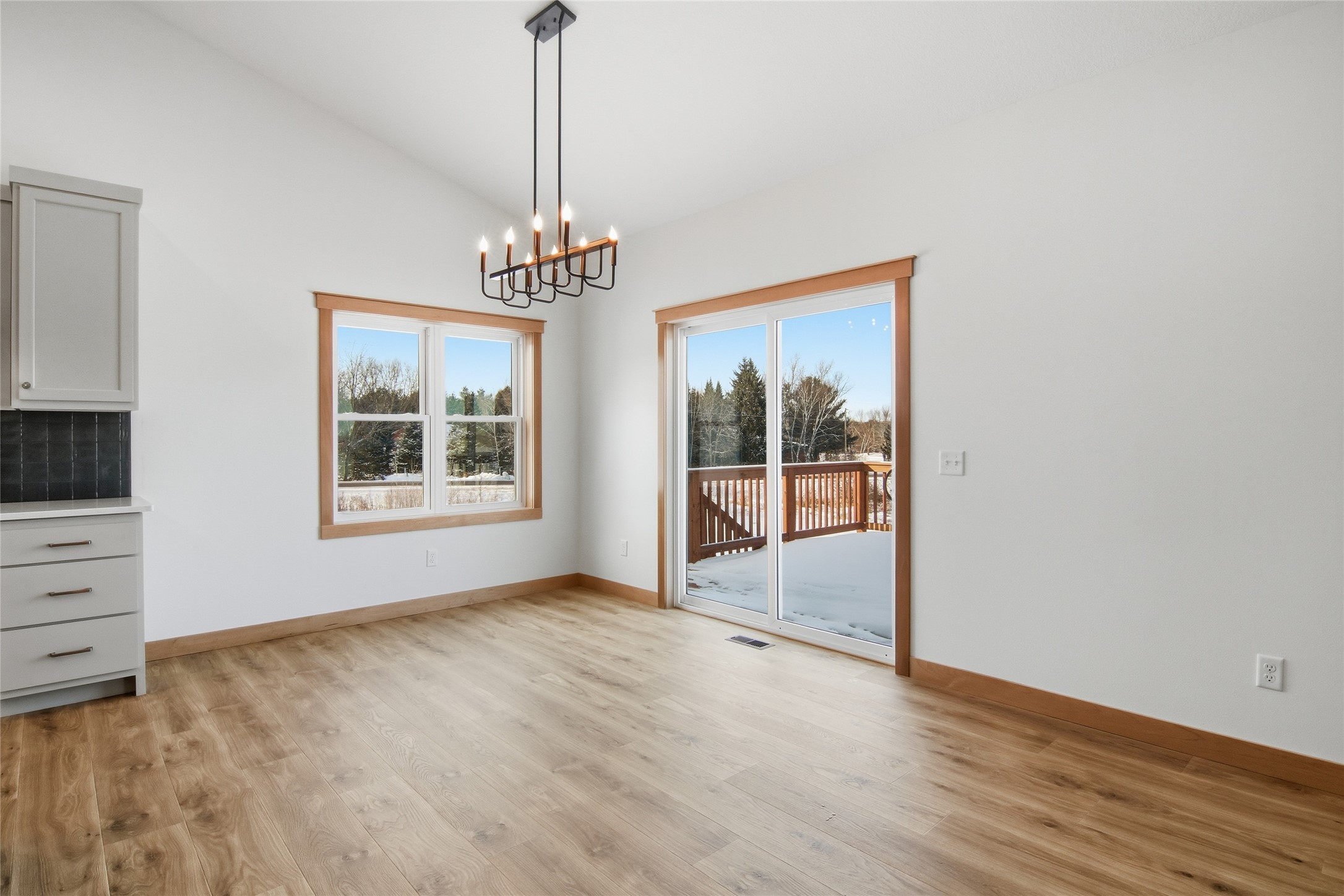 1921 Willow Creek Parkway Property Photo 16