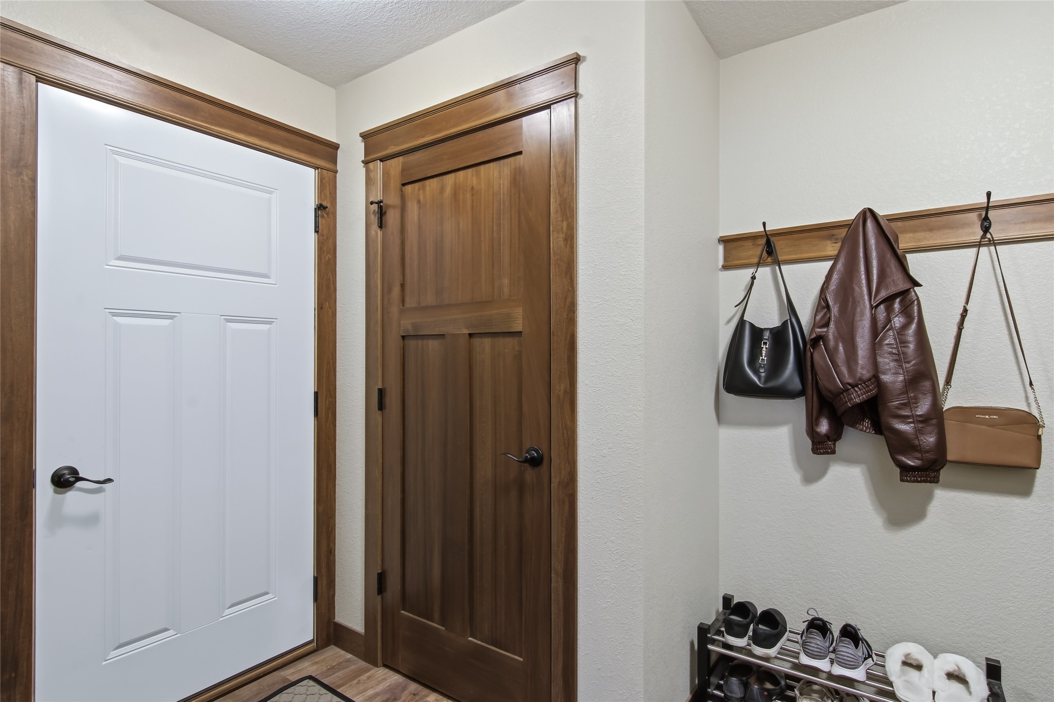 5592 Green Park Drive Property Photo 13