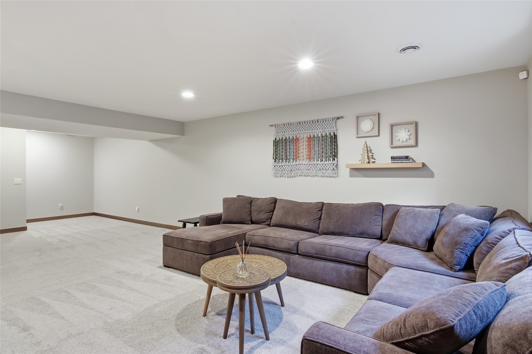 5592 Green Park Drive Property Photo 19