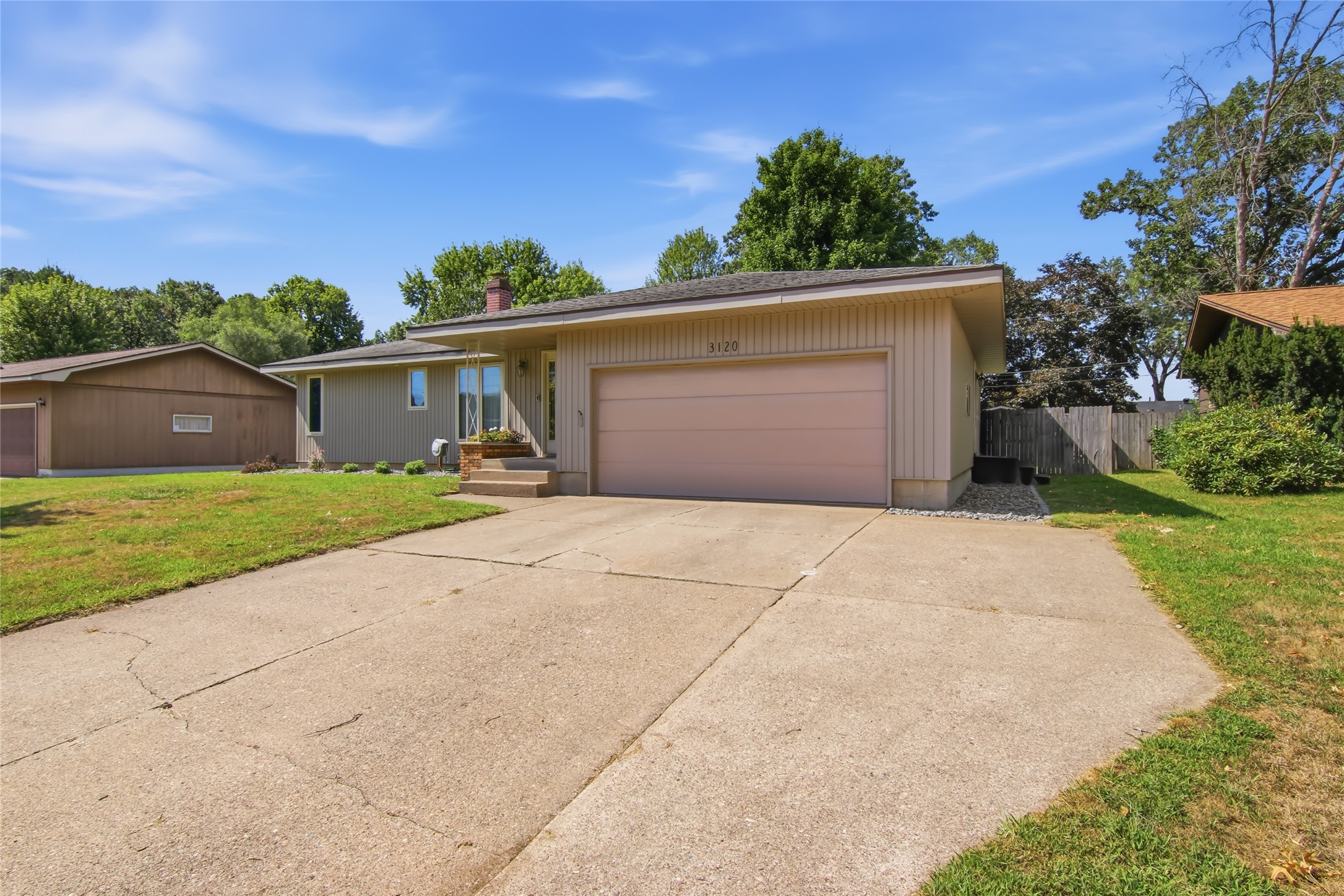 3120 Monroe Street Property Photo 4