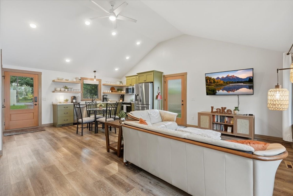 5720 181st Street Property Photo 18